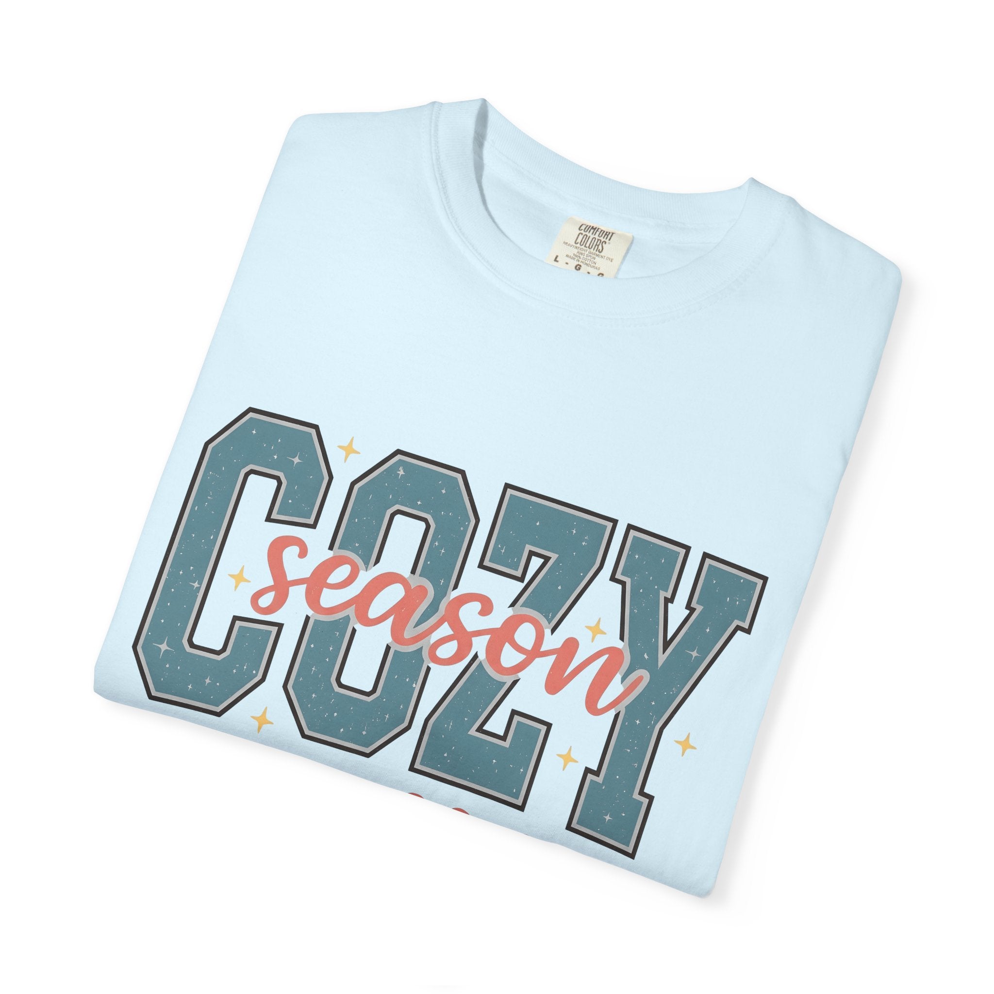Varsity Text Shirt Holiday Winter Gift Women Collegiate Tee Lettering T-Shirt Christmas Fan Seasonal Graphic Tshirt Retro Stars Tshirt