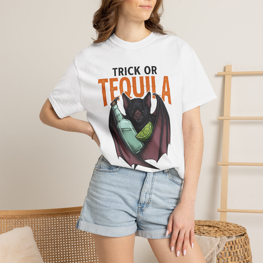 Bat Alcohol Bottle Shirt Halloween Festivity Gift Women Old School Tee Liquor Bottle T-Shirt Spooky Fan Booze Graphic Tshirt Doodle Lemon