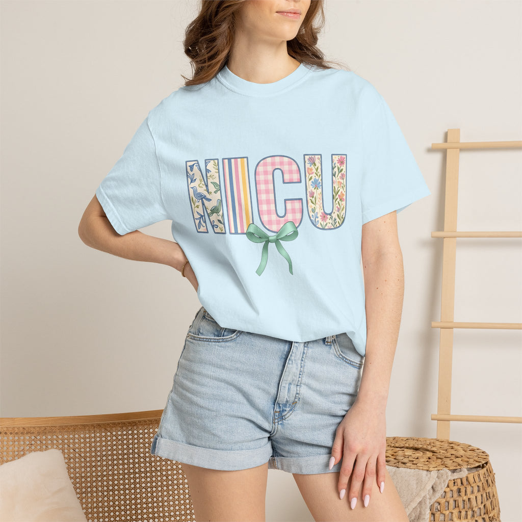 Floral Initial Letters Shirt Nurses Clinic Gift Women Vintage Tee Monogram T-Shirt Nurse Enthusiast Retro Tshirt Medical Graphic Light Tones