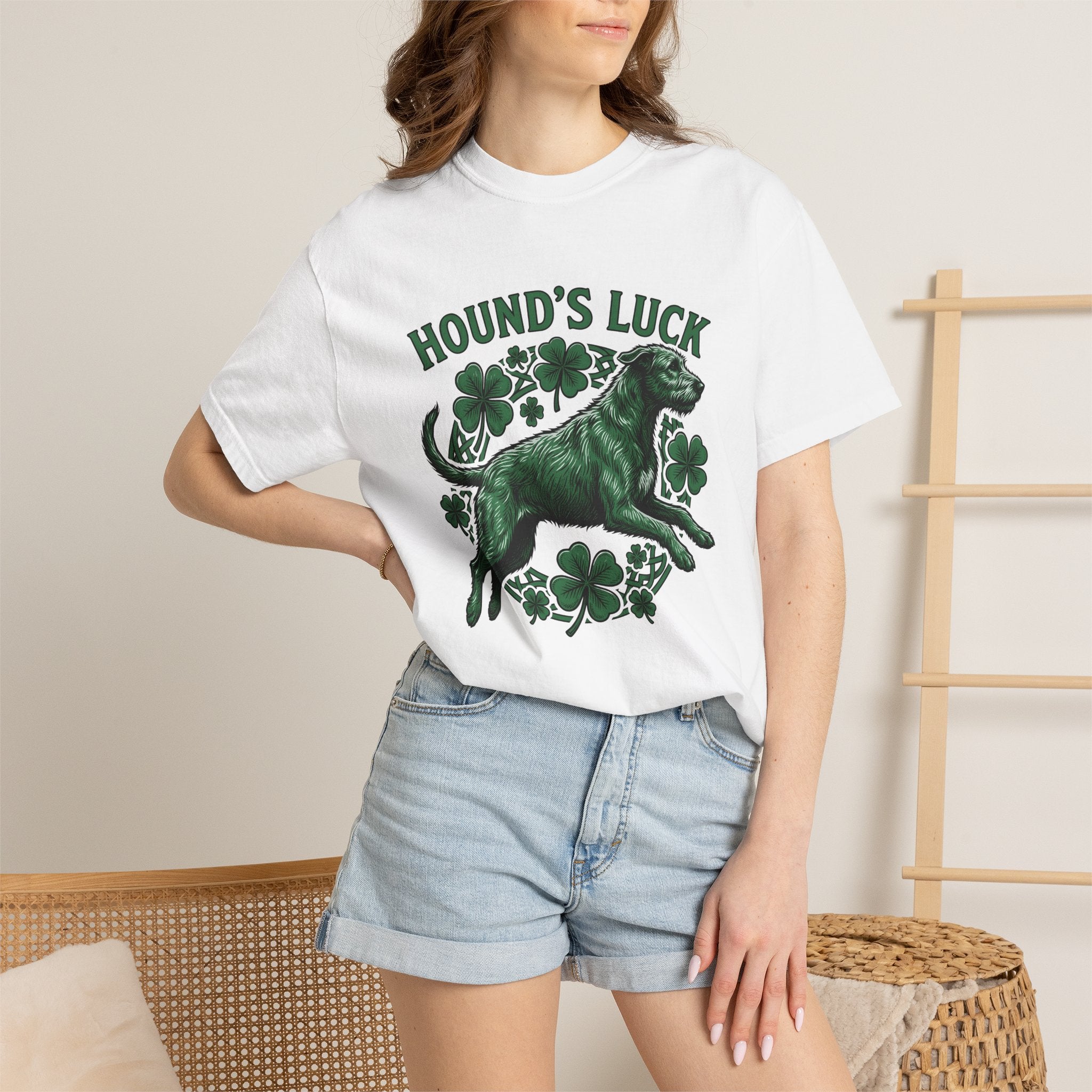 Irish Wolfhound Dog Shirt St Patrick's Day Dog Gift Women Vintage Tee Wolfhound T-Shirt St Patricks Day Enthusiast Retro Tshirt Dog Graphic