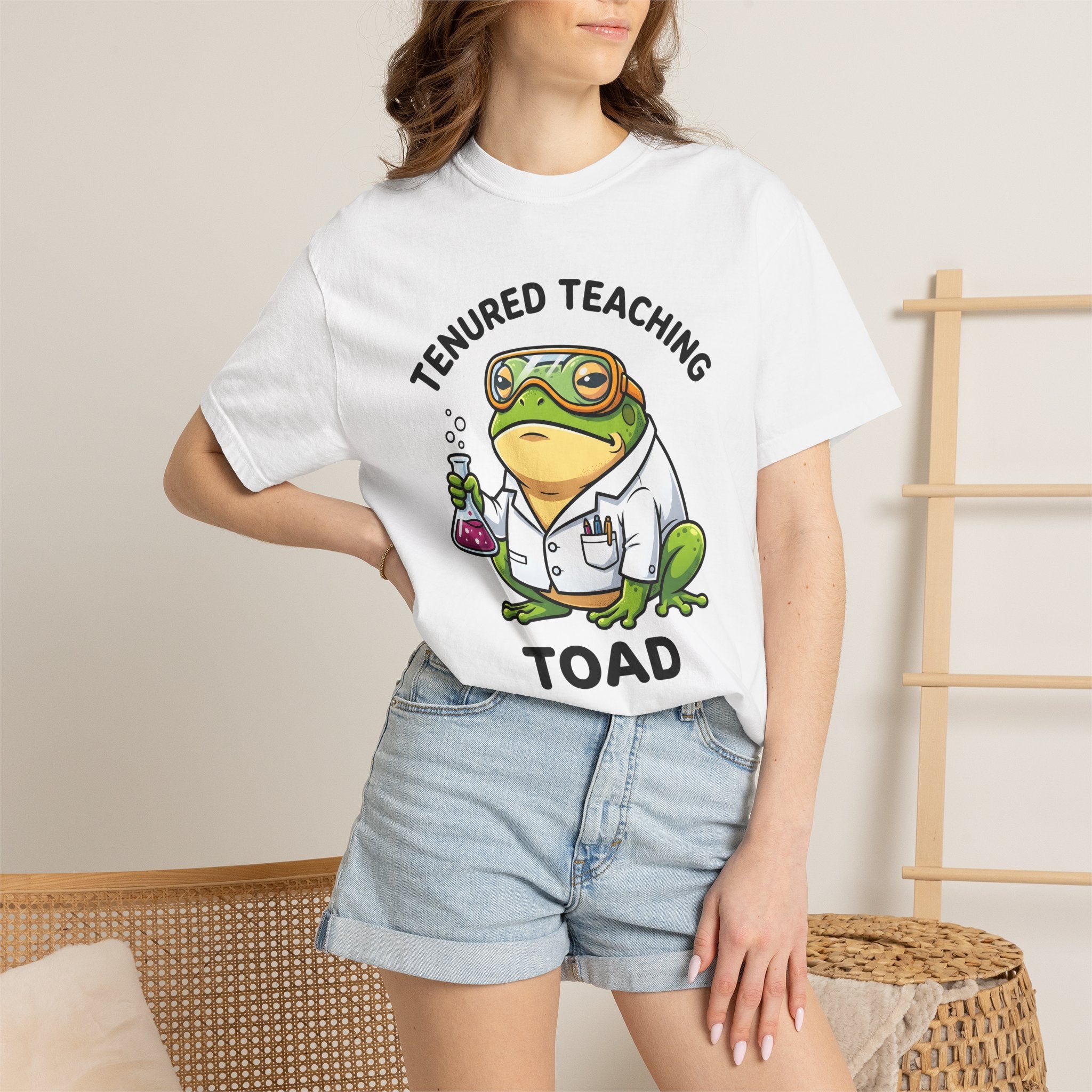 Frog Lab Tech Shirt Teacher Education Gift Women Graphic Tee Laboratory T-Shirt Educator Enthusiast Lab Tshirt Learning Graphic Hand Drawn