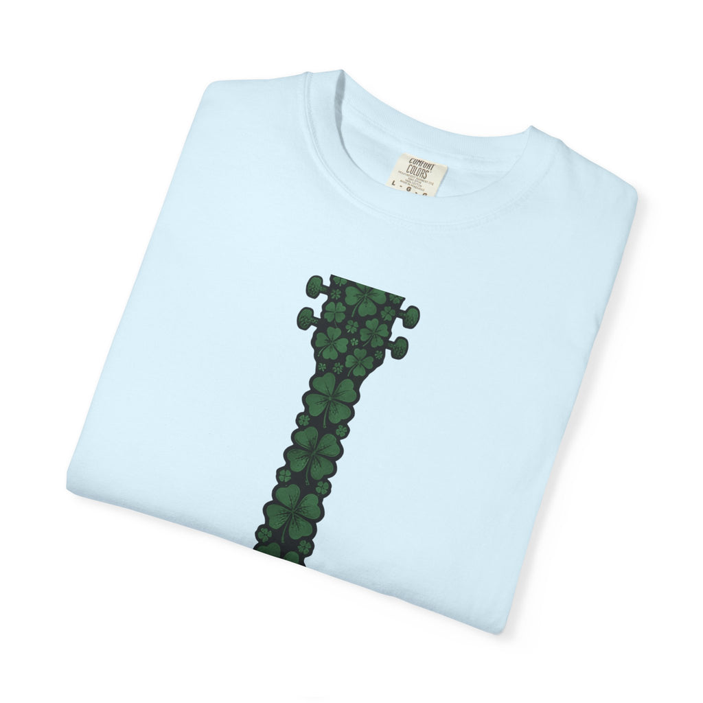 Shamrock Guitar Shirt St Patrick's Day Sound Gift Women Doodle Tee Guitar T-Shirt Luck Fan Hand Drawn Tshirt Music Graphic Cartoon Clovers