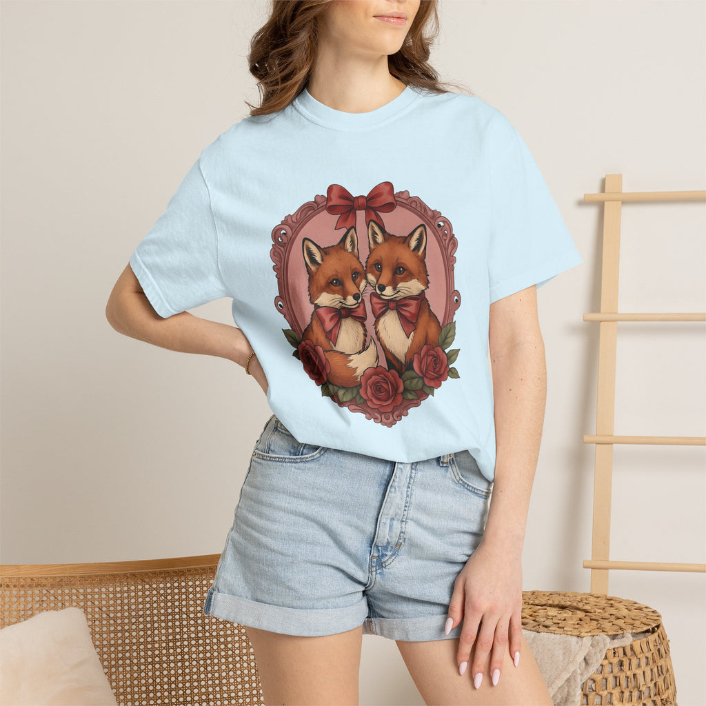 Fox Couple Shirt St. Valentine's Day Animal Gift Women Vintage Tee Foxes T-Shirt Valentine Fan Retro Tshirt Wildlife Graphic Hand Drawn