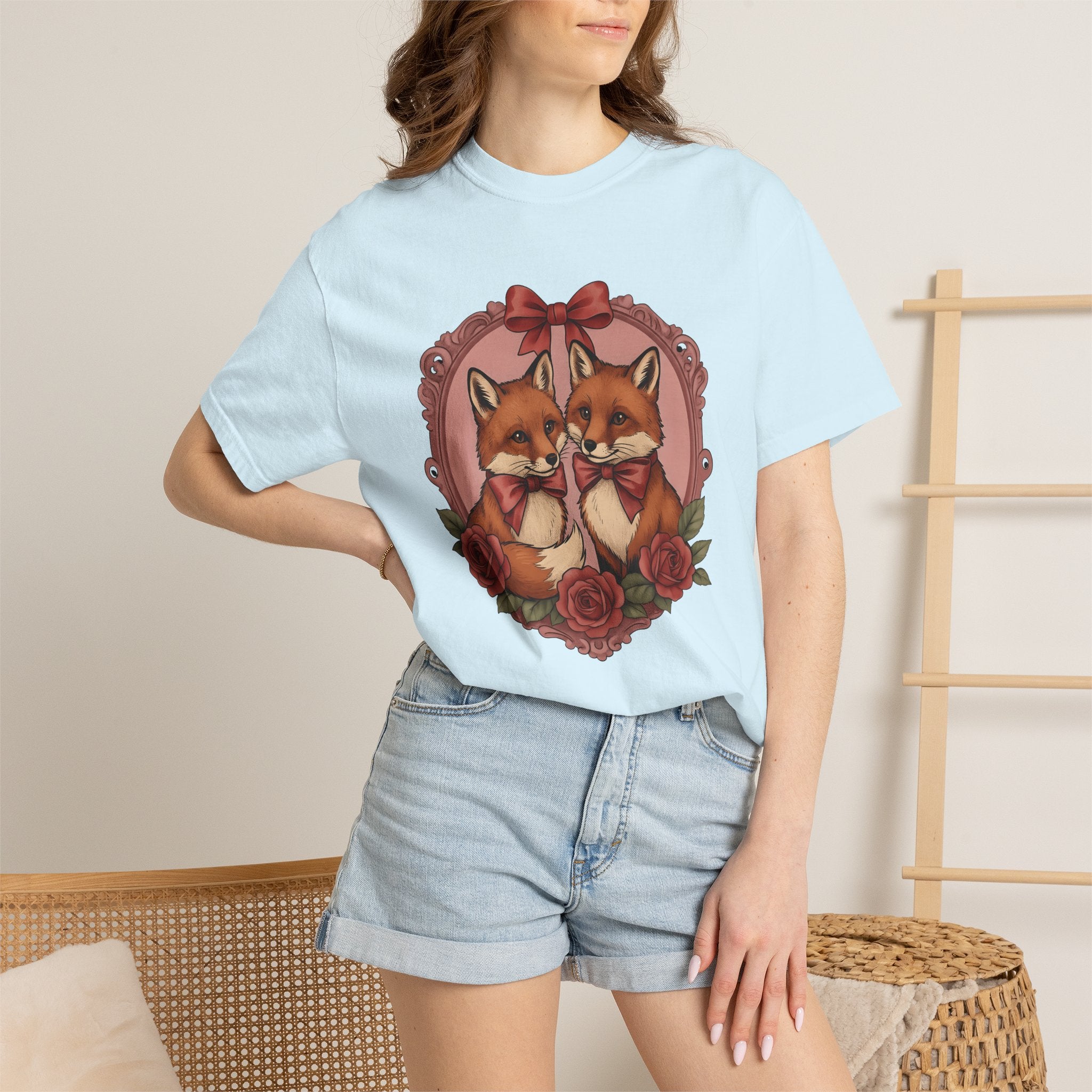 Fox Couple Shirt St. Valentine's Day Animal Gift Women Vintage Tee Foxes T-Shirt Valentine Fan Retro Tshirt Wildlife Graphic Hand Drawn