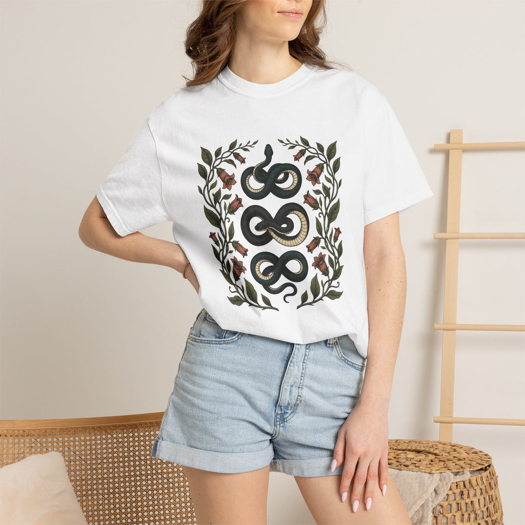 Serpent Flower Shirt Animals & Flowers Outdoors Gift Women Floral Tee Snake Flower T-Shirt Wildlife Fan Botanical Tshirt Nature Graphic