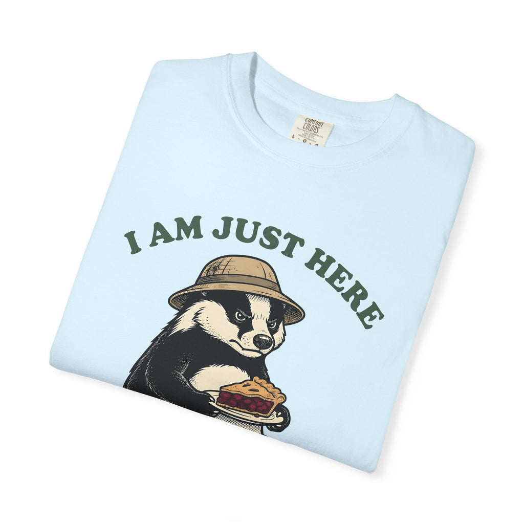 Badger Cake Shirt Desserts Critters Gift Women Heritage Tee Cake T-Shirt Pastry Fan Vintage Tshirt Animal Graphic Outline Pith Helmet Tshirt
