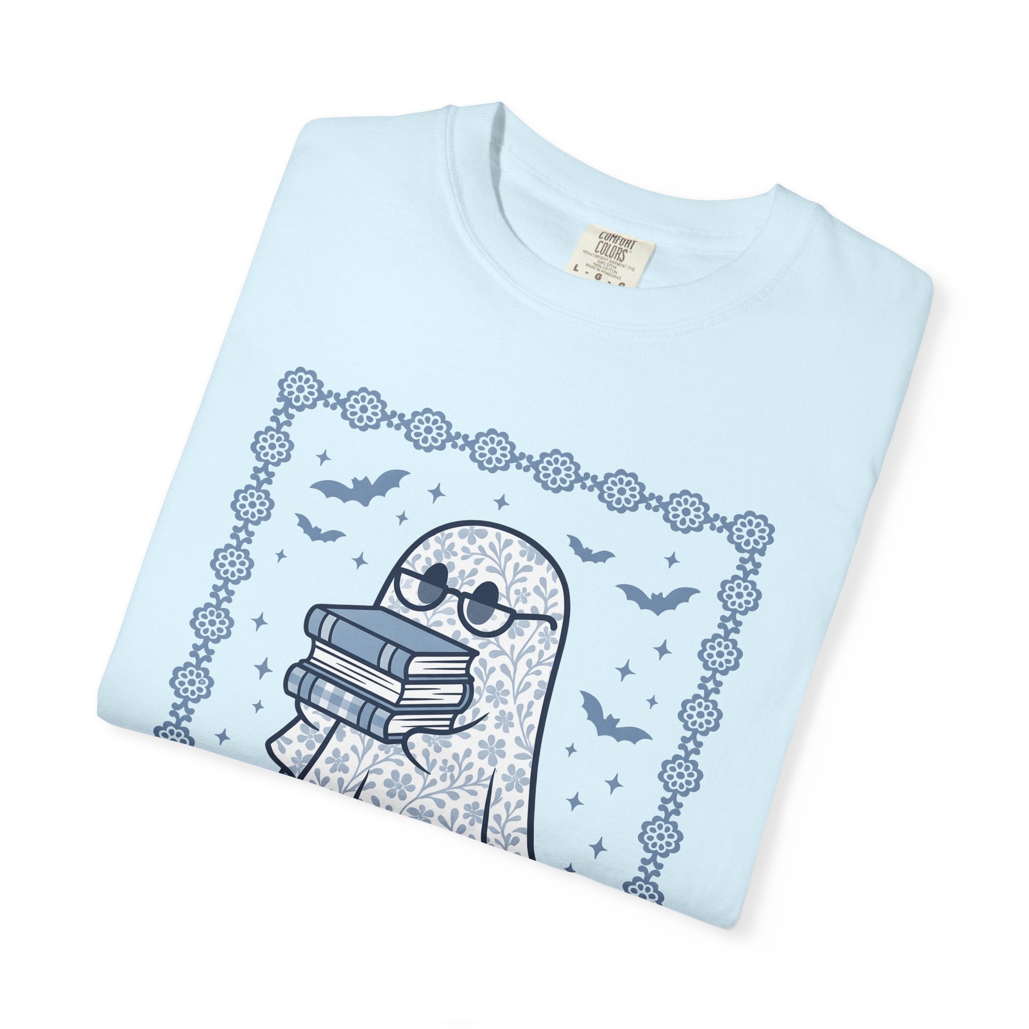 Ghost Books Shirt Librarian Halloween Gift Women Floral Graphic Tee Book T-Shirt Library Enthusiast Illustrated Graphic Spooky Illustration