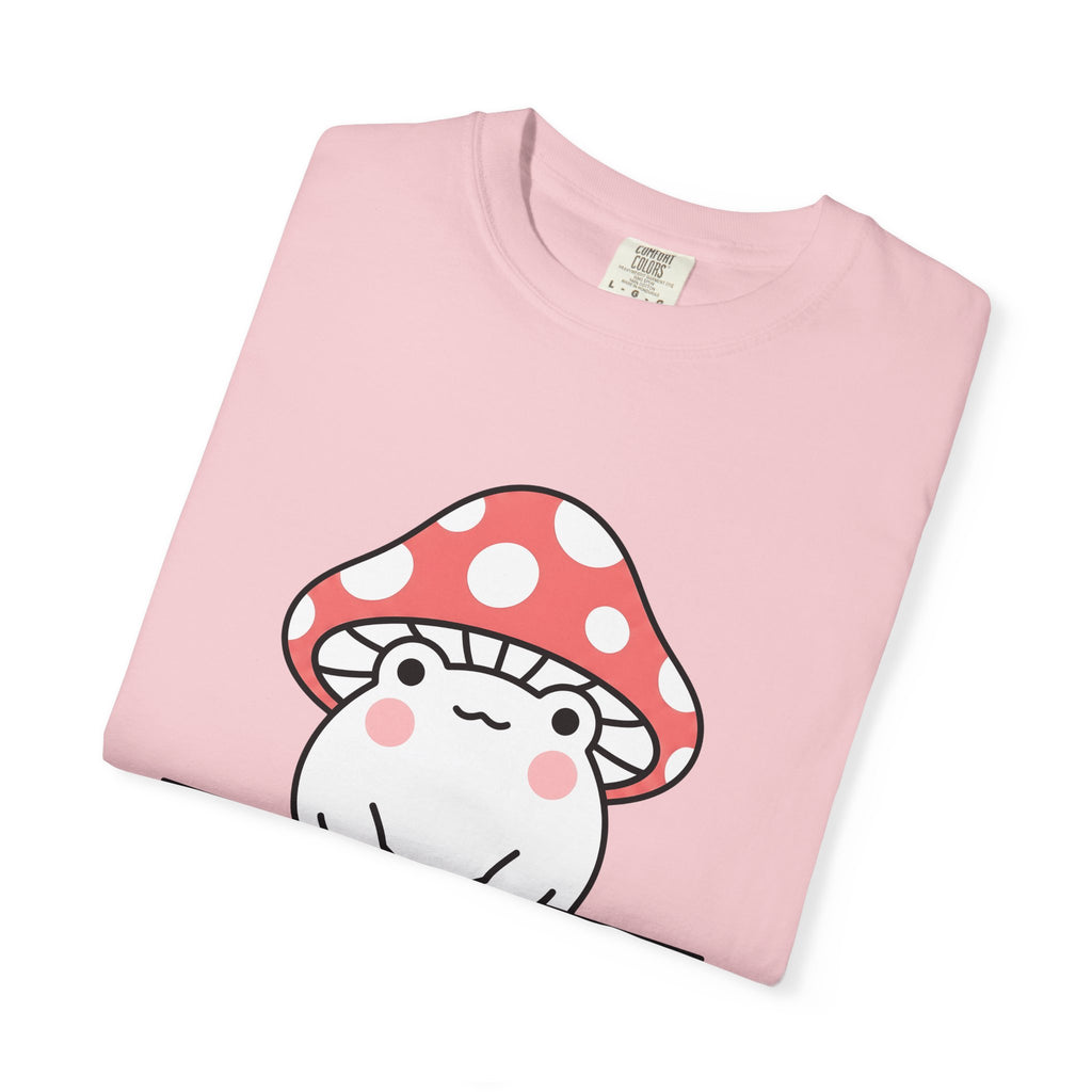 Frog Mushroom Shirt Easter Vintage Gift Women Playful Tee Toadstool T-Shirt Easter Fan Retro Tshirt Antique Graphic Sleek Speckles Tshirt