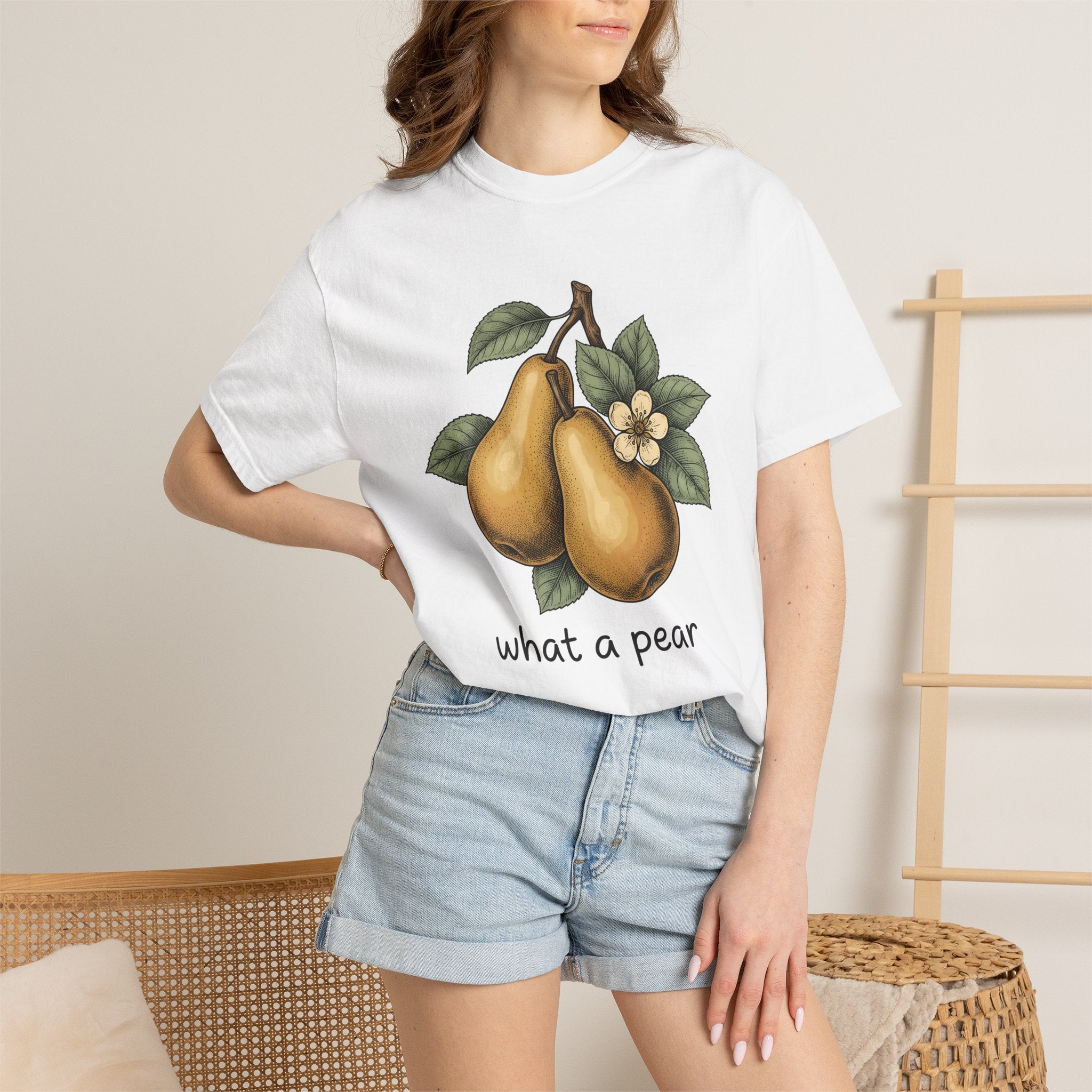 Pear Shirt Fruit Pun Gift Women Botanical Tee Pears T-Shirt Produce Fan Botanical Art Tshirt Punny Graphic Vintage Flower Tshirt