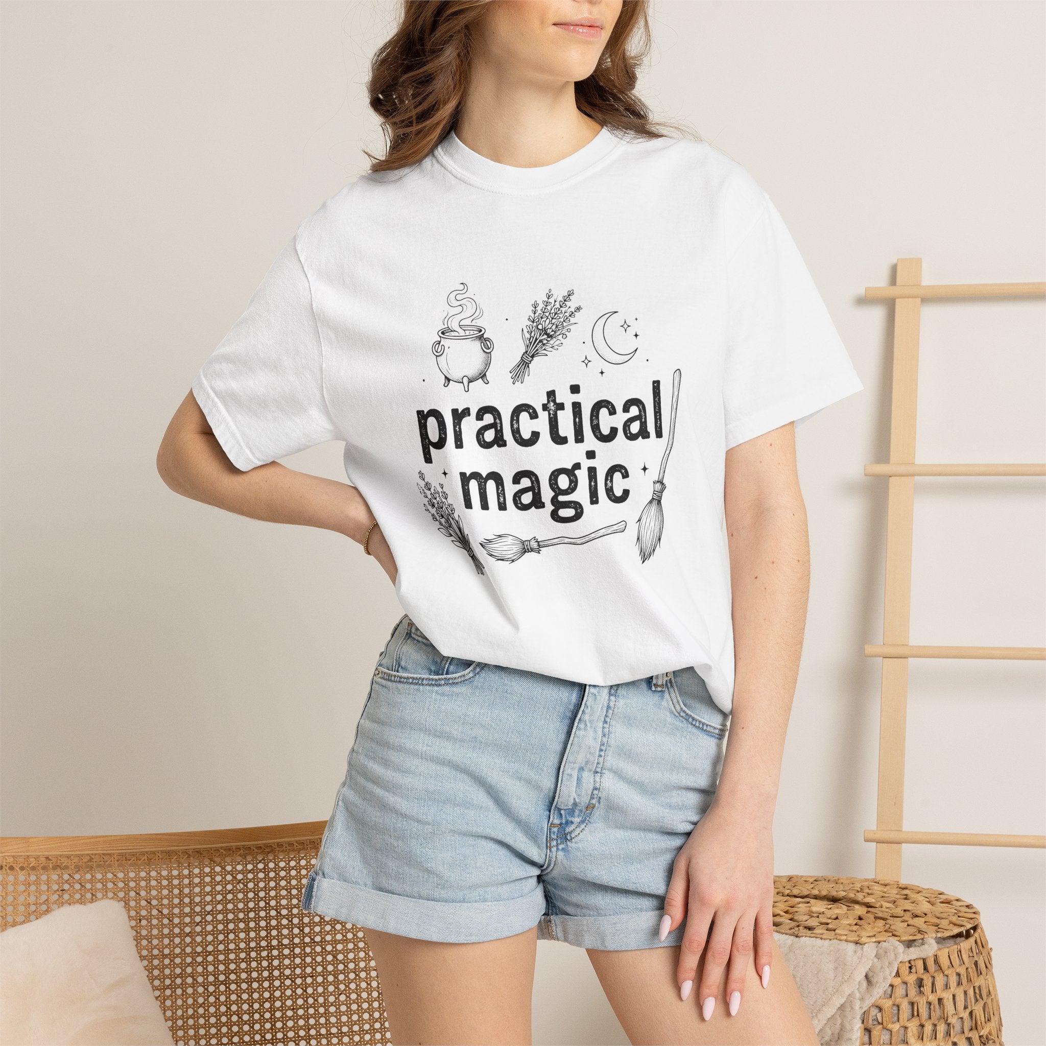 Witchcraft Tools Shirt Witch Halloween Gift Women Boho Tee Magical Items T-Shirt Pagan Fan Bohemian Tshirt Spooky Graphic Vintage Cauldron