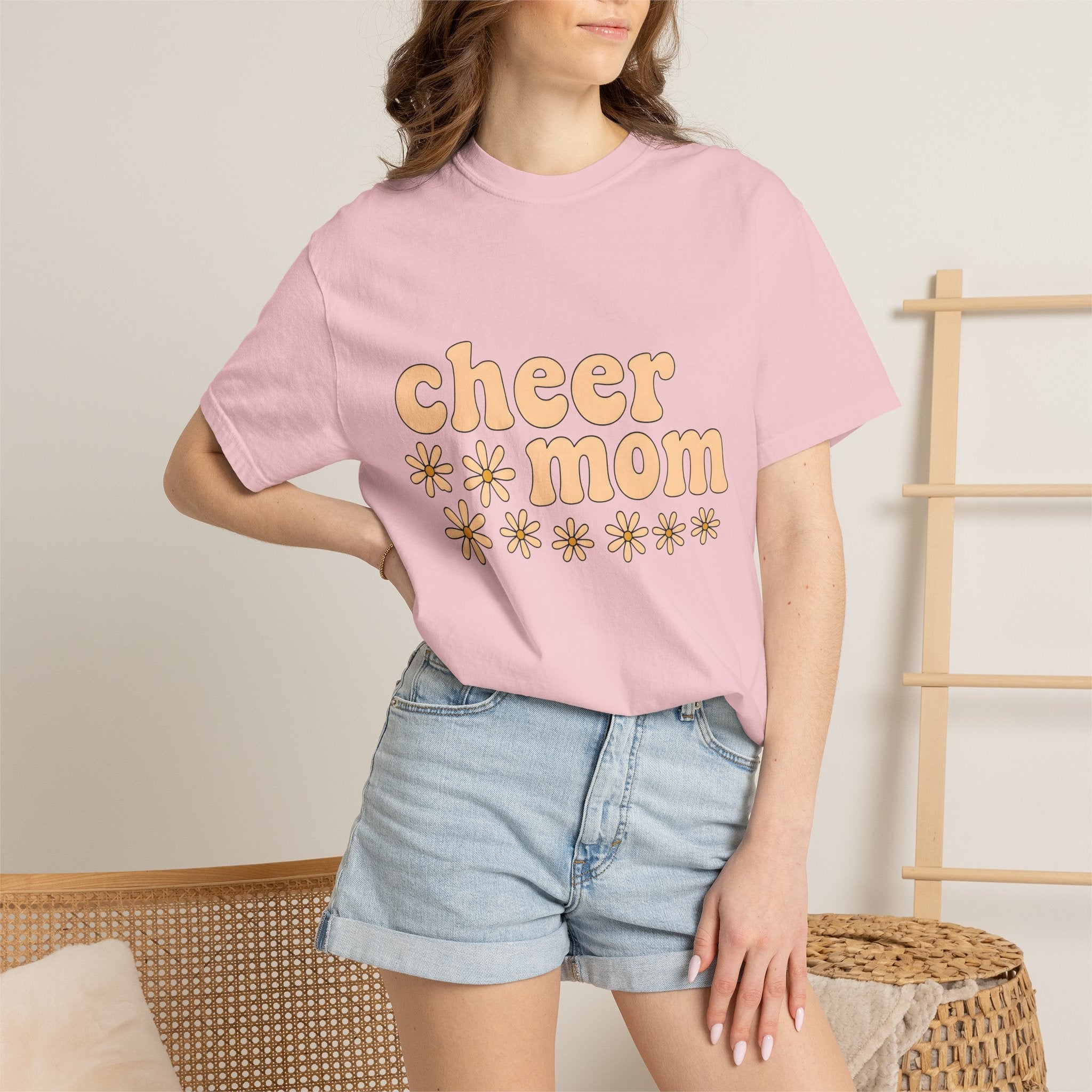 Vintage Flower Lettering Shirt Moms Pom Poms Gift Women Psychedelic Tee Typography T-Shirt Motherhood Fan Bohemian Tshirt Cheer Graphic