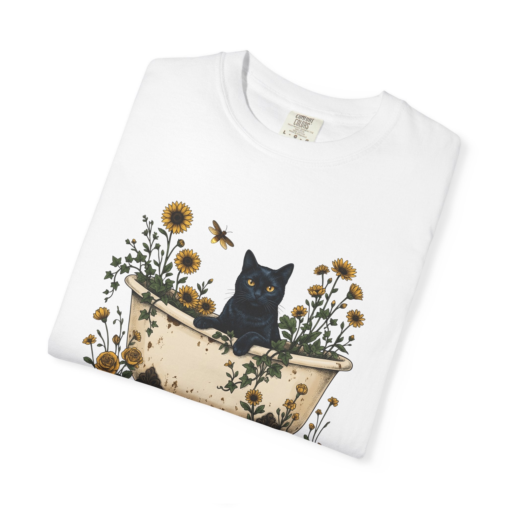 Black Cat Bathtub Shirt Cottagecore Floral Gift Women Botanical Tee Cat Bathtub T-Shirt Home Decor Enthusiast Botanical Tshirt Floral