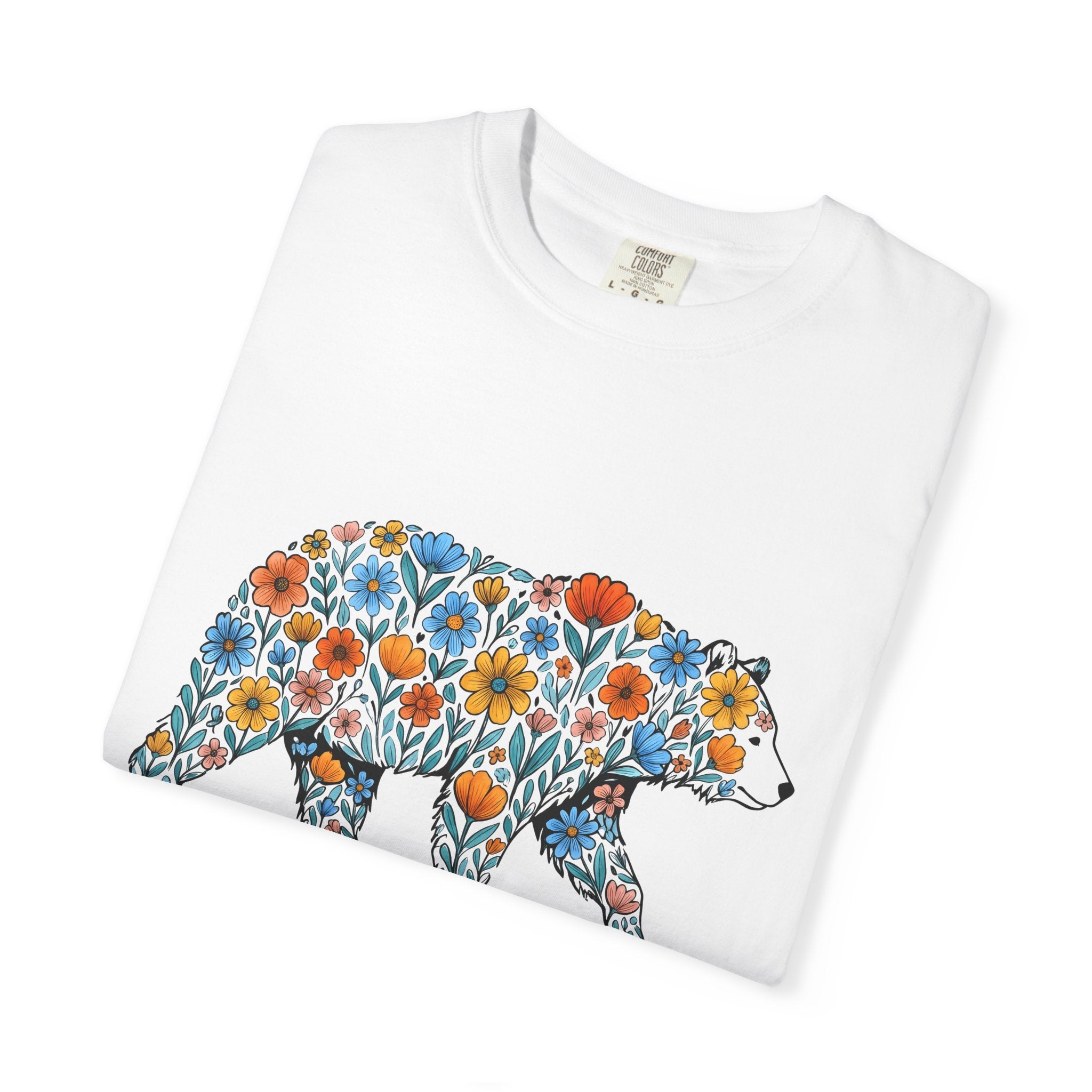 Blossom Bear Shirt Cottagecore Wilderness Gift Women Tribal Tee Teddy Bear T-Shirt Cottagecore Fan Tribal Art Tshirt Wild Graphic Doodle