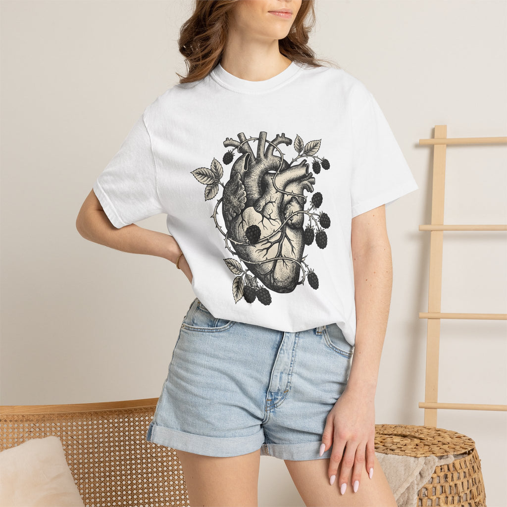 Human Heart Shirt Botanical Environment Gift Women Old School Tee Heart T-Shirt Botanical Fan Vintage Tshirt Eco Graphic Illustration Berry