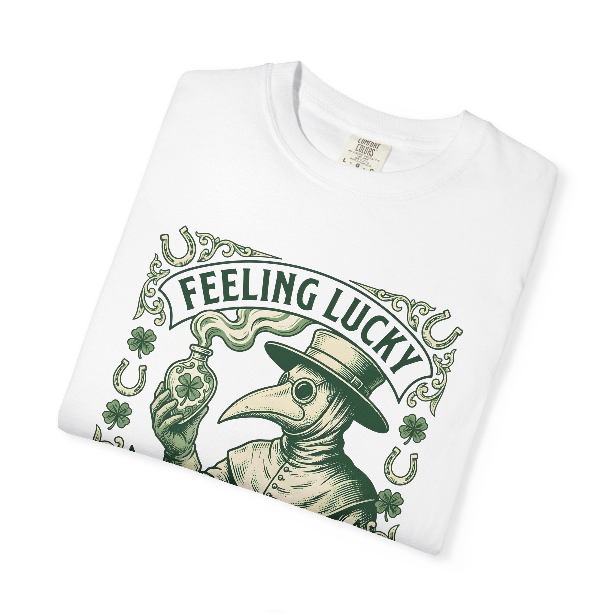 Plague Doctor Shirt St Patrick's Day Occult Gift Women Vintage Tee Doctor T-Shirt Patrick's Day Enthusiast Retro Tshirt Mystical Graphic