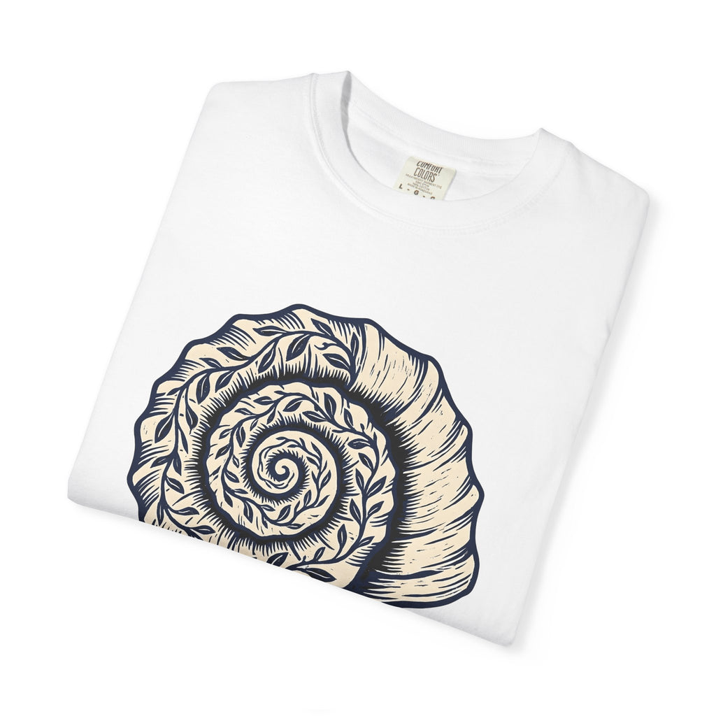 Snail Shell Shirt Animals & Flowers Wildlife Gift Women Cartoon Tee Seashell T-Shirt Animal Fan Shell Tshirt Wildlife Graphic Sketch Plant