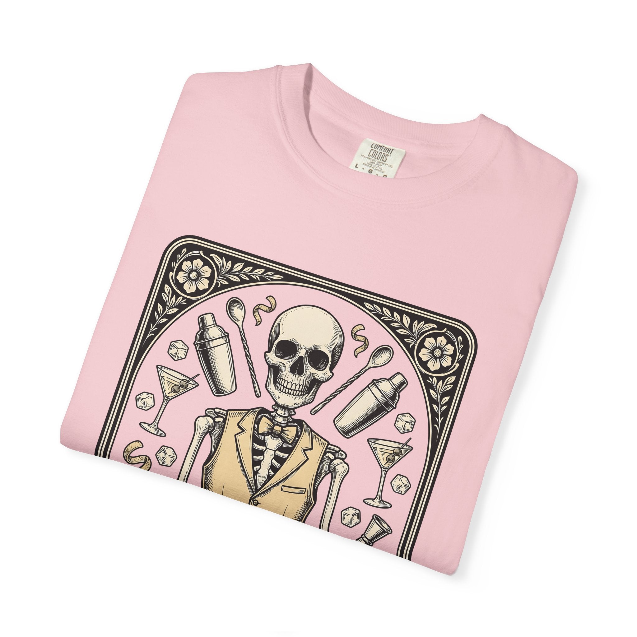Skeleton Bartender Shirt Bartender Dark Gift Women Hand Drawn Tee Skull T-Shirt Mixologist Fan Bone Tshirt Gothic Graphic Cartoon Cocktail
