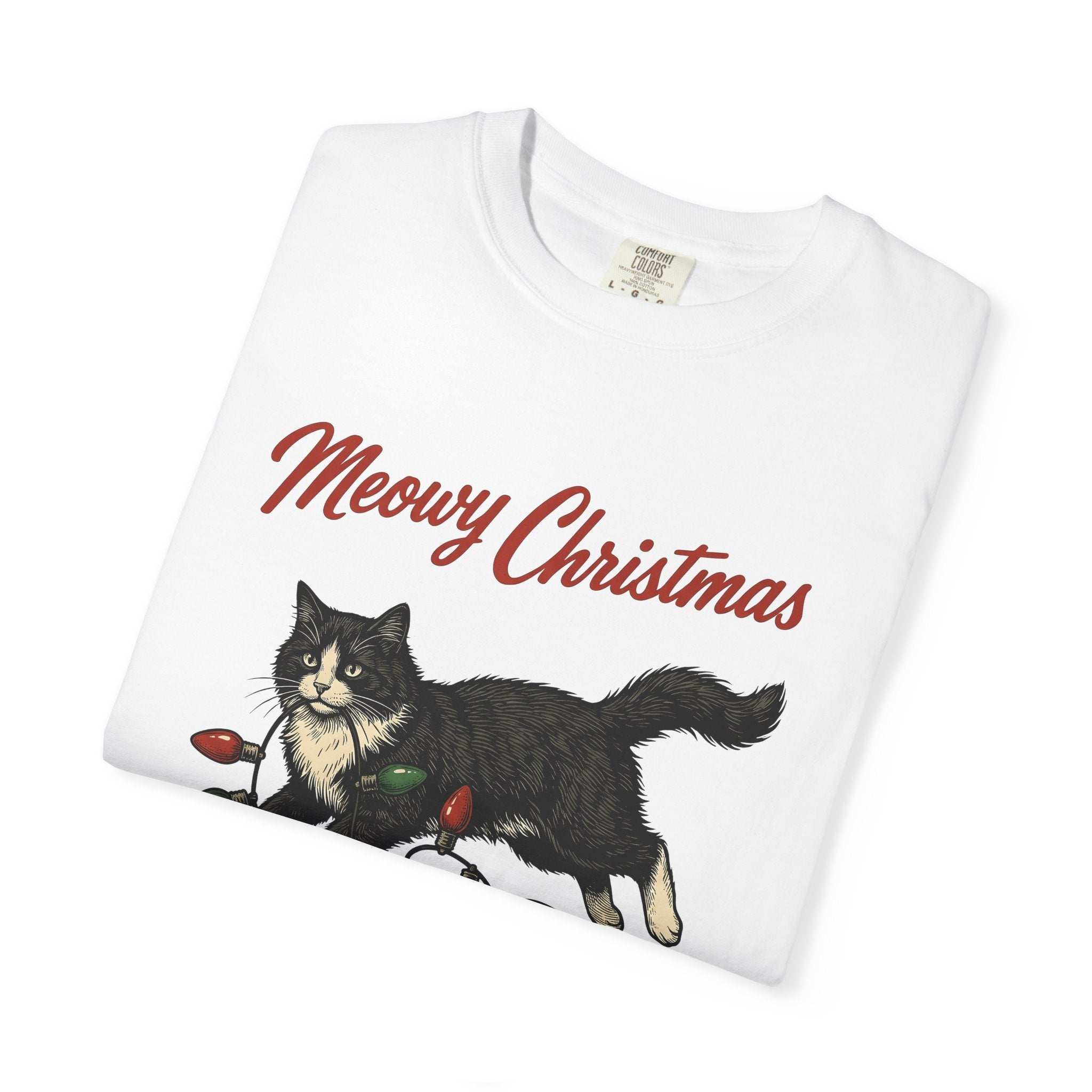 Black Kitty Shirt Christmas Animal Gift Women Sketch Tee Cat T-Shirt Xmas Fan Drawing Graphic Cartoon Festive Lights Tshirt