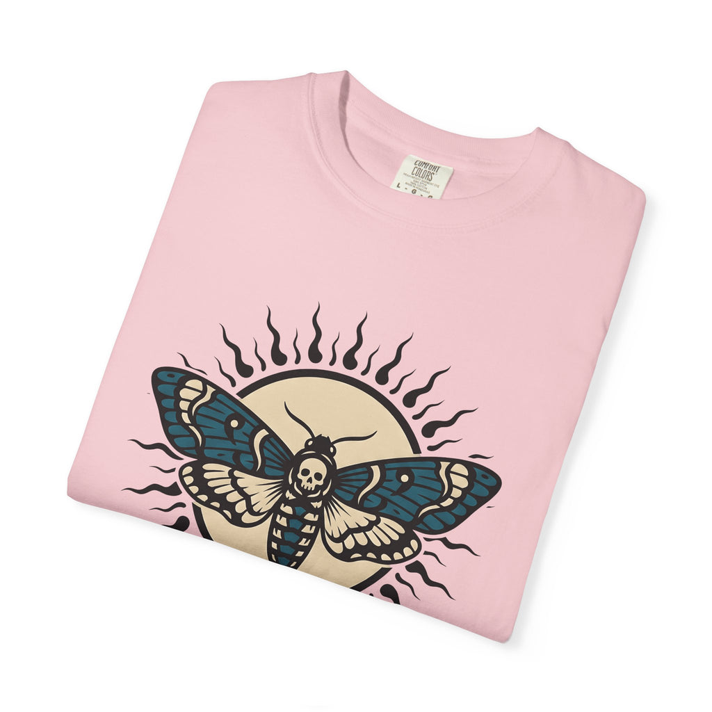 Skull Moth Shirt Boho Chic Dark Gift Women Traditional Tattoo Tee Deathshead Moth T-Shirt Bohemian Fan Tattooed Tshirt Gothic Graphic Retro