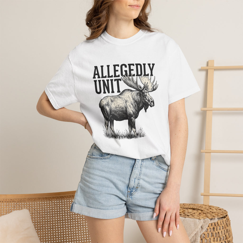 Moose Graphic Shirt Funny Animal Gift Women Vintage Tee Elk T-Shirt Humor Fan Retro Tshirt Wildlife Graphic Hand Drawn Grass Tshirt