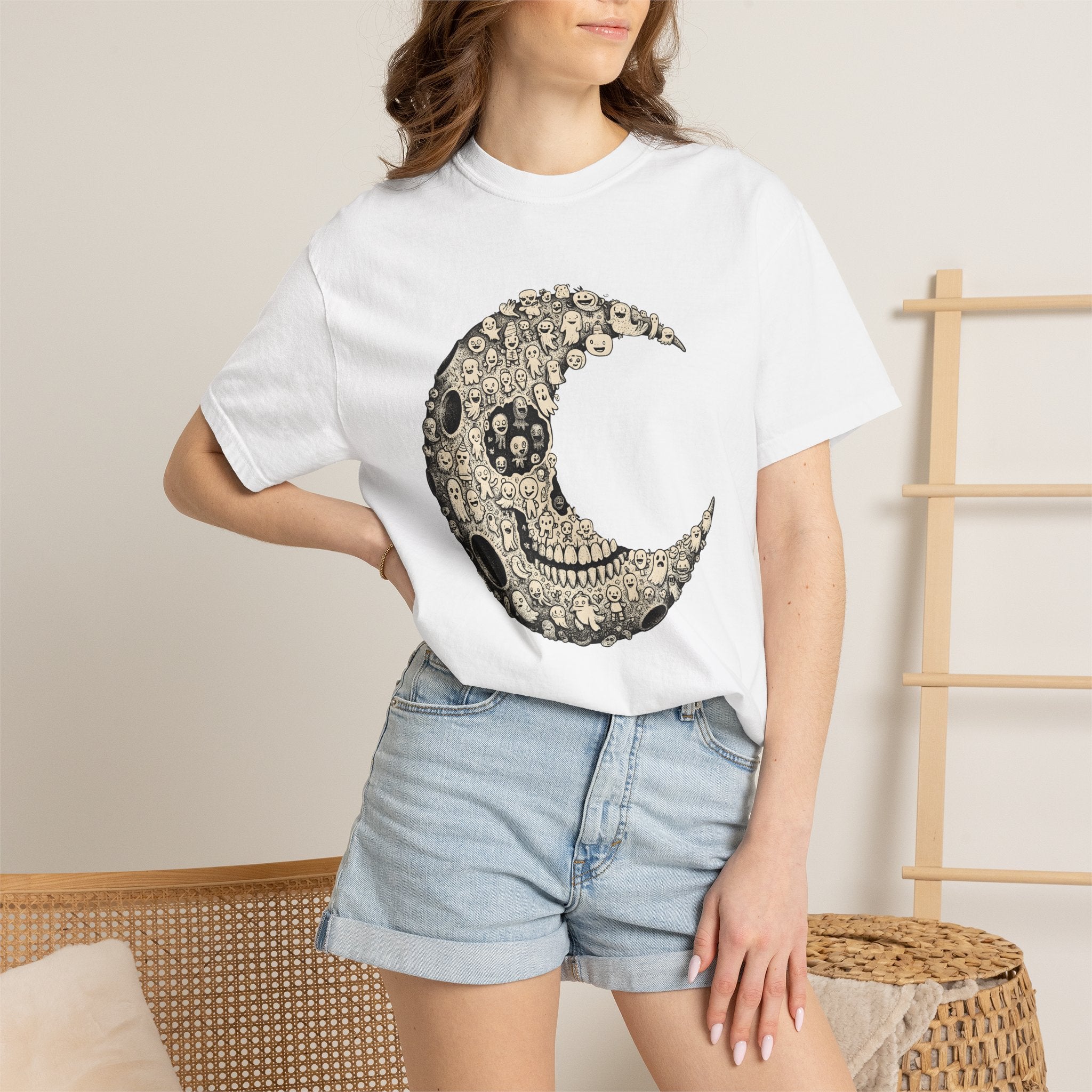Crescent Moon Shirt Boho Chic Zodiac Gift Women Rustic Tee Lunar T-Shirt Bohemian Enthusiast Vintage Tshirt Astrology Graphic Sketch