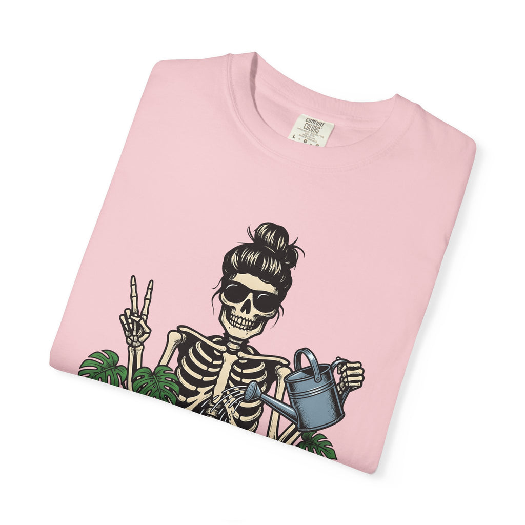 Skeleton Gardener Shirt Funny Plant Gift Women Bold Graphic Tee Skeleton T-Shirt Humor Fan Graphic Design Botany Retro Succulents Tshirt