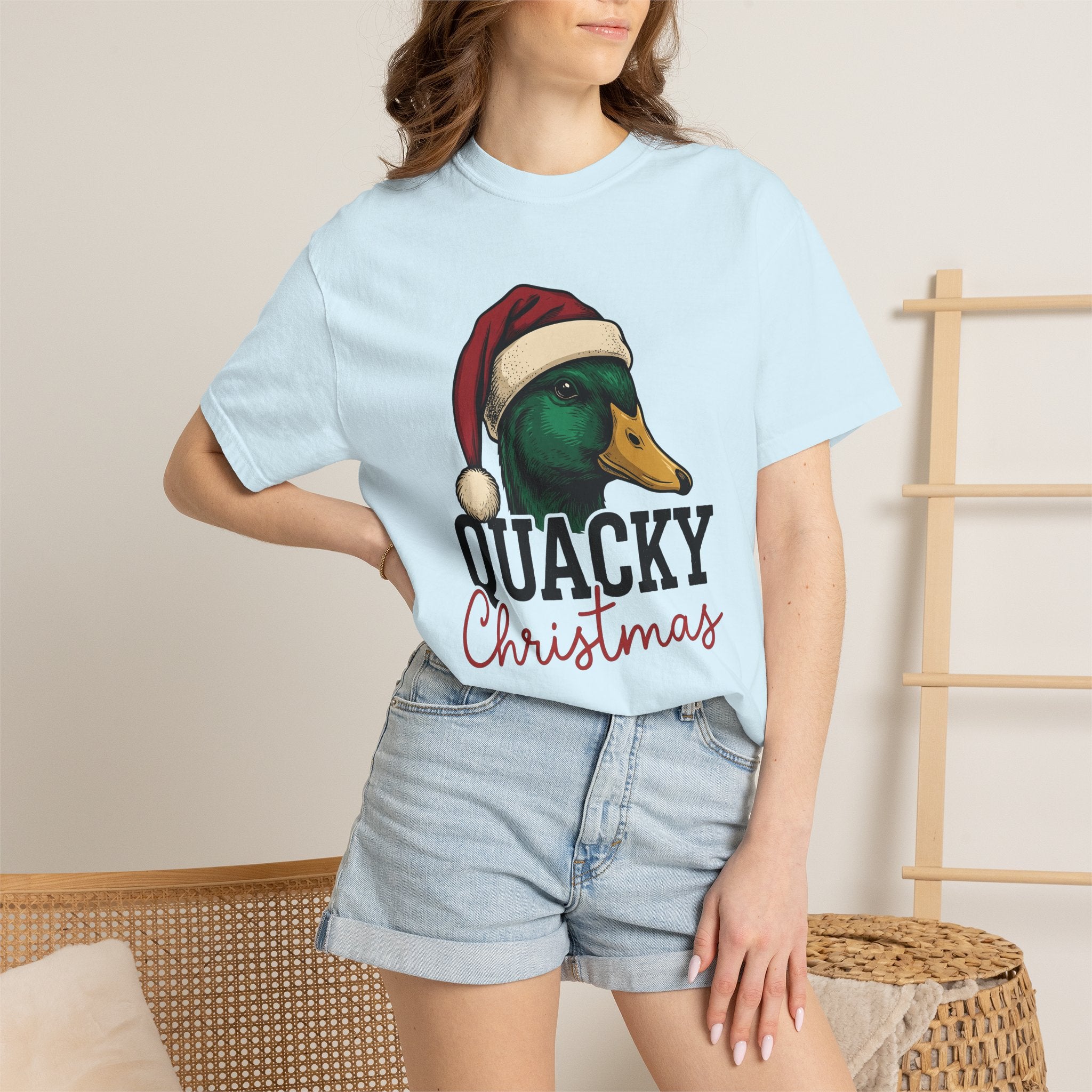 Duck Santa Hat Shirt Christmas Animal Gift Women Vintage Tee Mallard T-Shirt Xmas Fan Retro Tshirt Creature Graphic Hand Drawn Holiday Humor