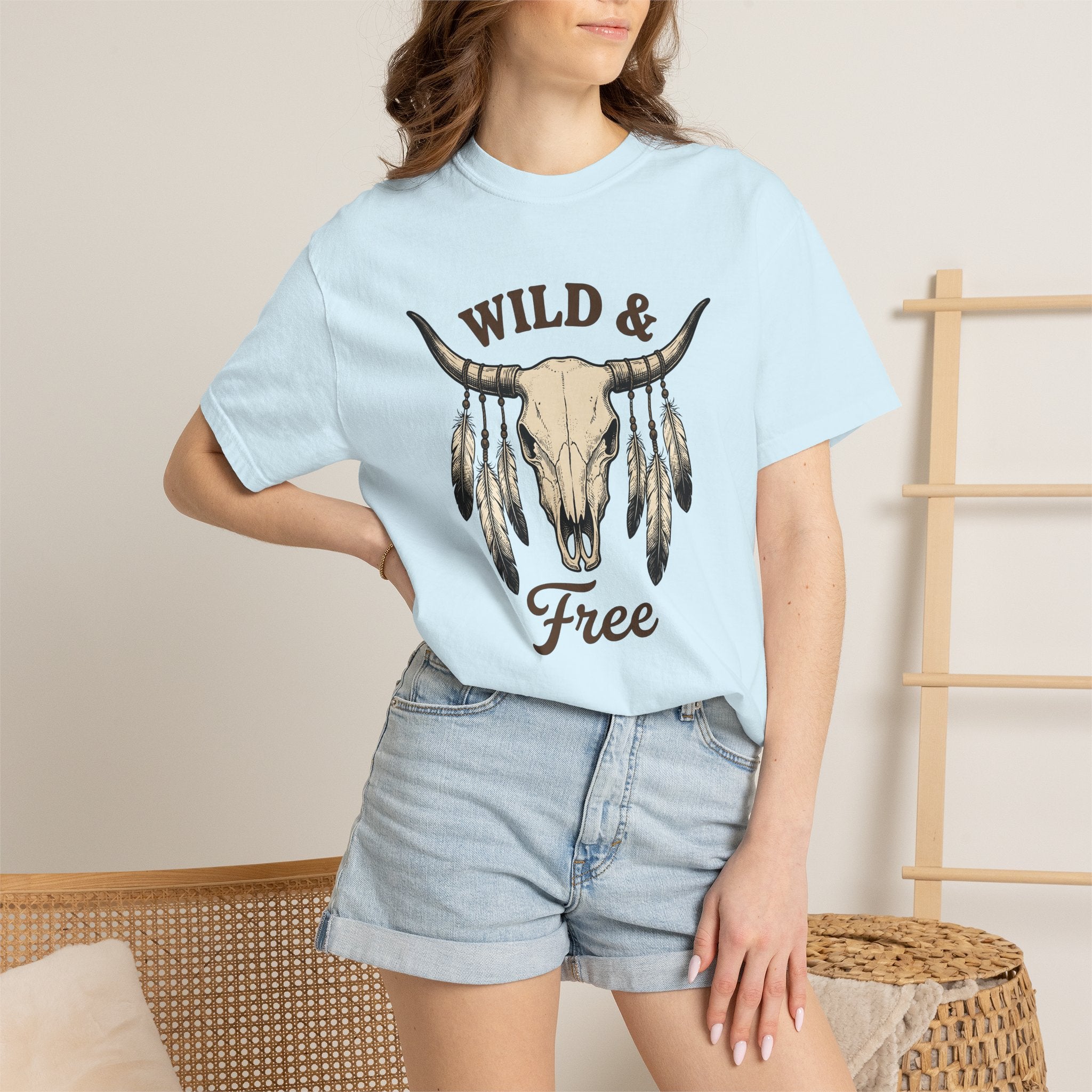 Cattle Skull Shirt Cowgirl Country Gift Women Southwestern Tee Bull Skull T-Shirt Rodeo Fan Western Tshirt Country Graphic Hand Drawn Wings