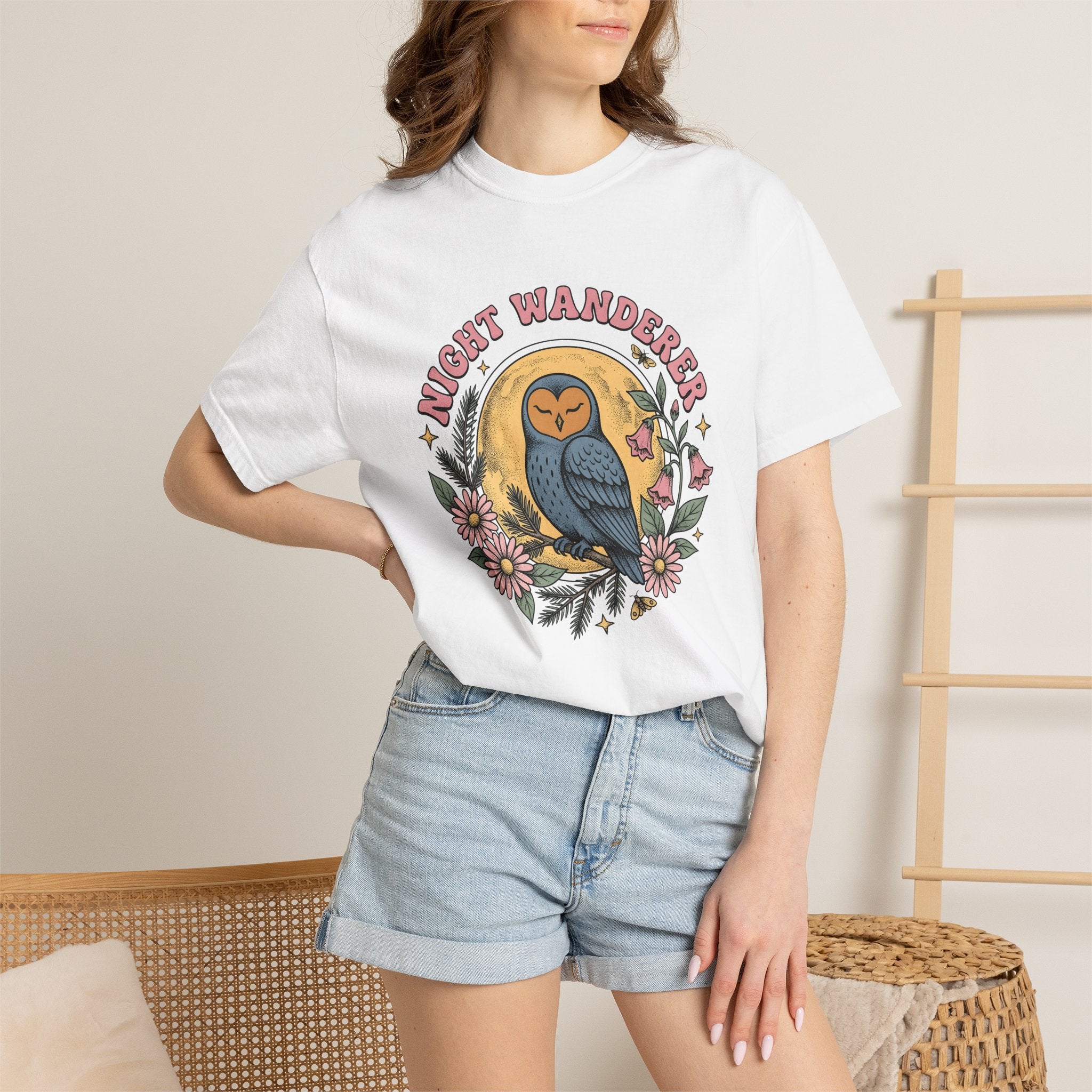 Owl Night Shirt Boho Chic Wilderness Gift Women Classic Tee Owl T-Shirt Hippie Fan Retro Tshirt Nature Graphic Doodle Garden Blooms Tshirt