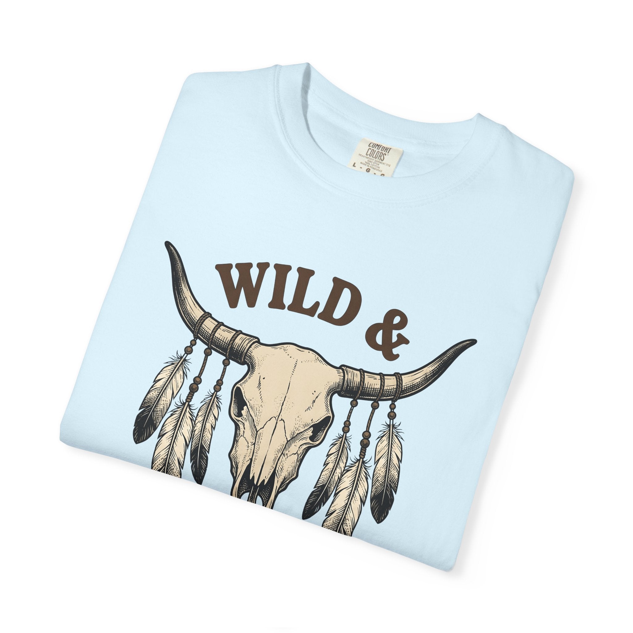 Cattle Skull Shirt Cowgirl Country Gift Women Southwestern Tee Bull Skull T-Shirt Rodeo Fan Western Tshirt Country Graphic Hand Drawn Wings