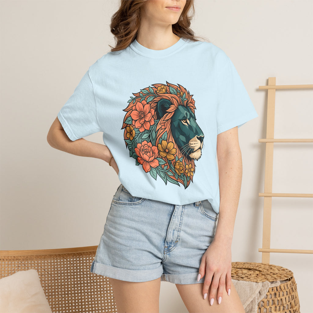 Lion Flower Shirt Animals & Flowers Nature Gift Women Traditional Tattoo Tee Lion T-Shirt Wildlife Fan Classic Tattoo Tshirt Earth Graphic