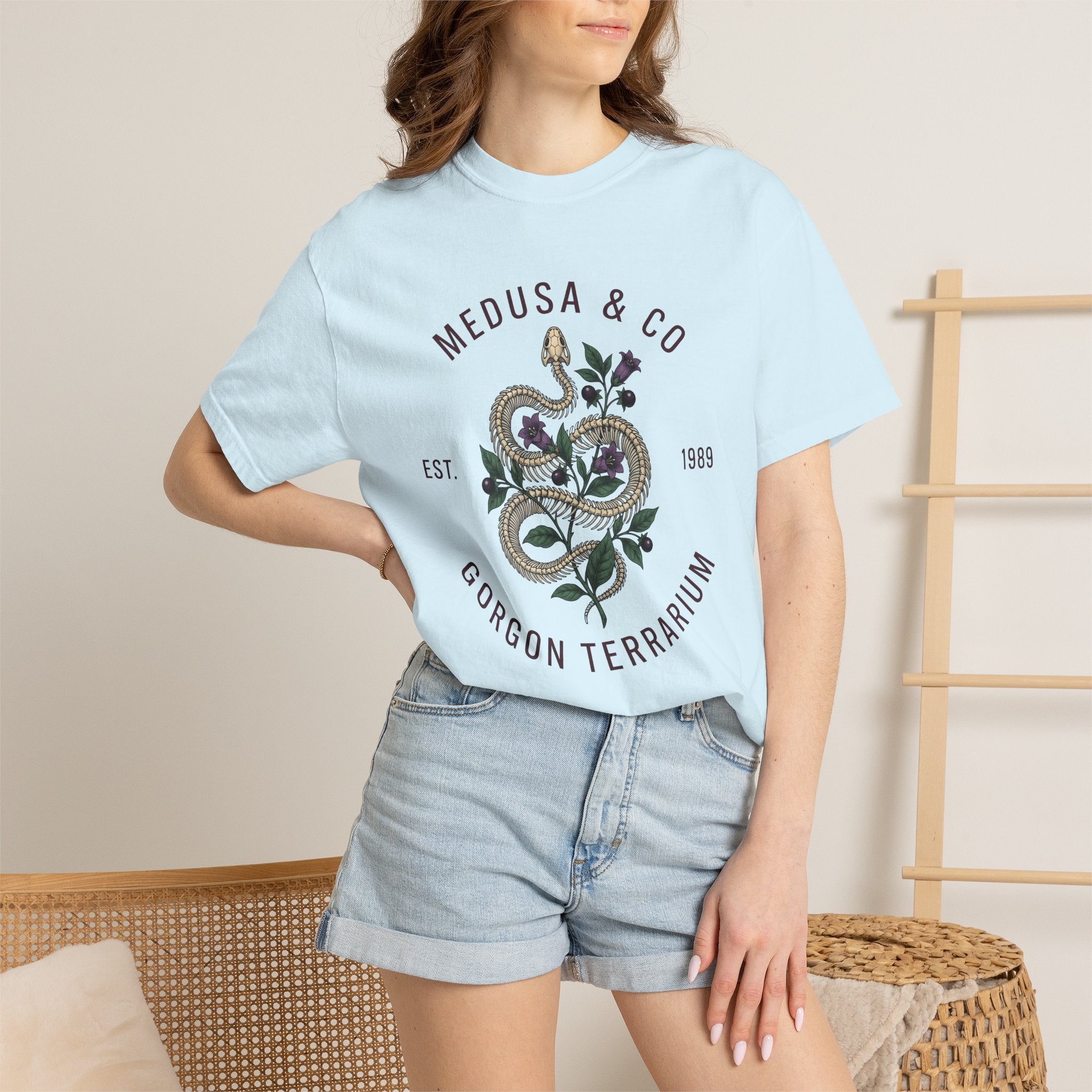 Snake Floral Shirt Gothic Nature Gift Women Botanical Tee Serpent T-Shirt Dark Fan Illustrative Tshirt Environmental Graphic Vintage Purple
