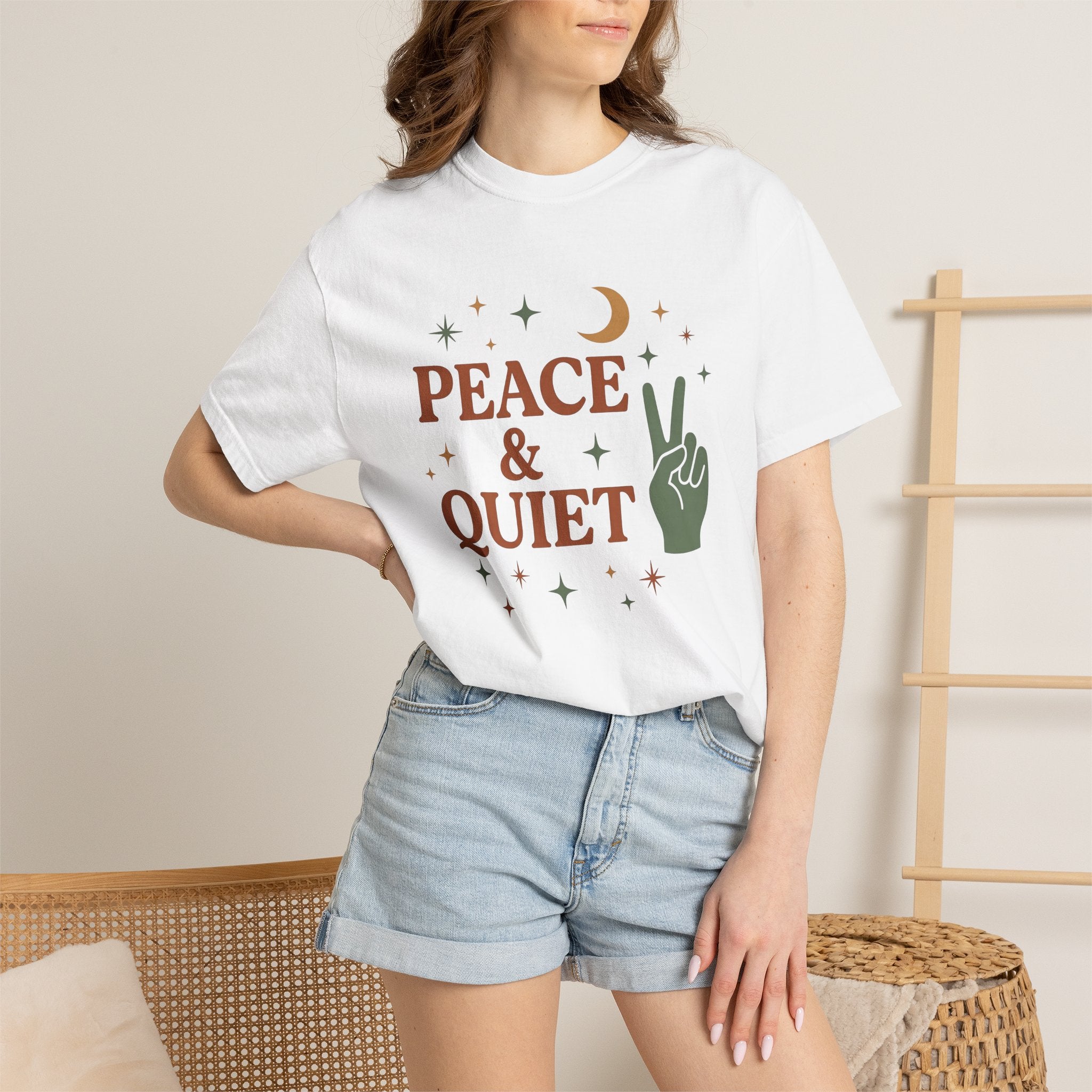 Victory Hand Gesture Shirt Christmas Event Gift Women Classic Tee Peace Sign T-Shirt Holiday Fan Retro Tshirt Party Graphic Clean Twinkles