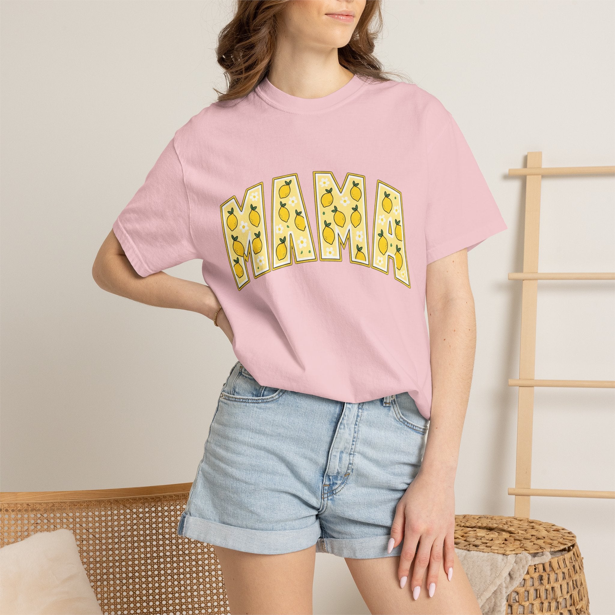 Lemon Design Shirt Moms Holiday Gift Women Whimsical Tee Citrus T-Shirt Mother Fan Vintage Tshirt Celebration Graphic Classic Flower Bouquet
