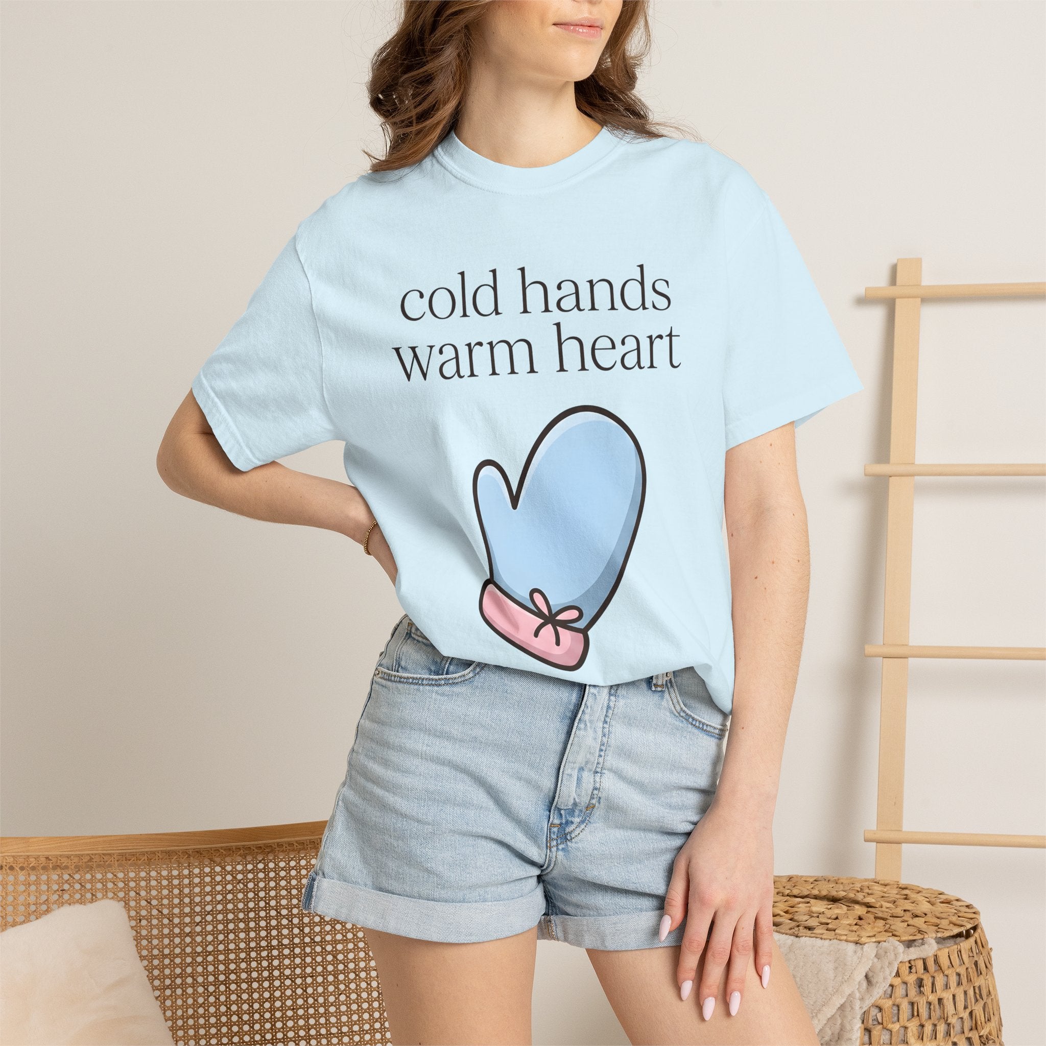 Snow Mitten Shirt Winter Snug Gift Women Lovable Tee Mittens T-Shirt Snow Fan Handwarmers Graphic Tshirt Basic Bowtie Tshirt