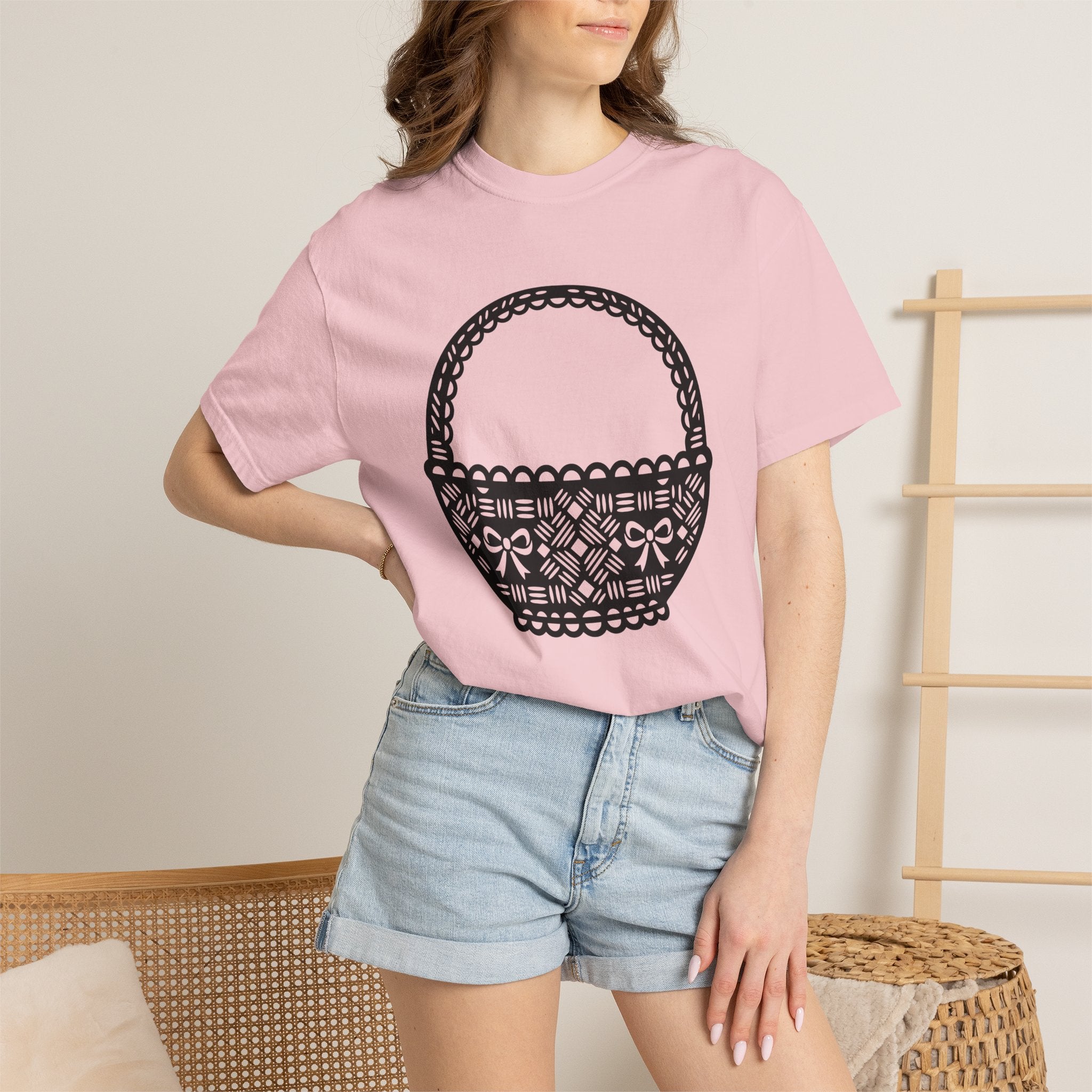 Wicker Basket Shirt Easter Celebration Gift Women Outline Tee Basket T-Shirt Easter Fan Wickerwork Graphic Modern Ribbon Tshirt