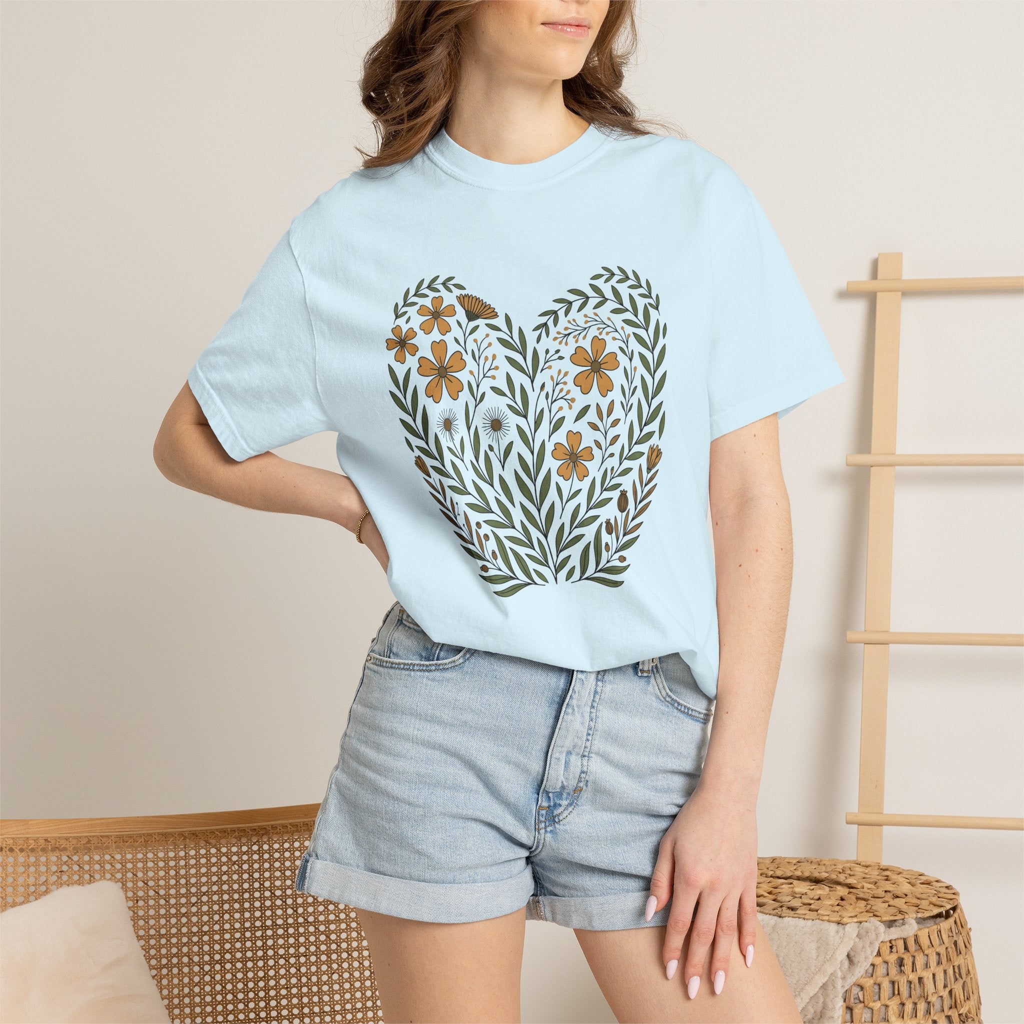 Flower Rabbit Shirt Easter Garden Gift Women Vintage Tee Bunny T-Shirt Spring Fan Retro Tshirt Yard Graphic Tribal Meadow Flowers Tshirt