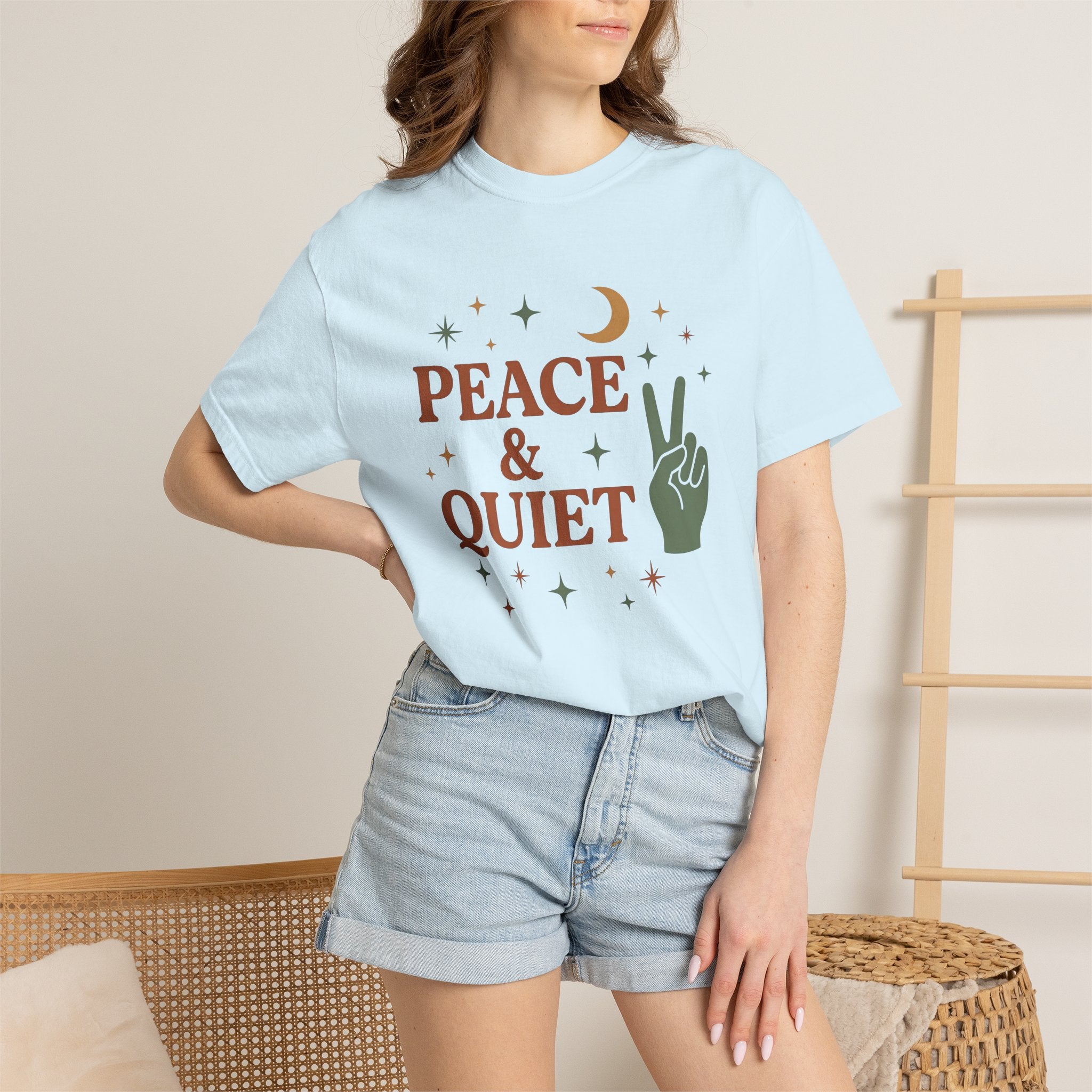 Victory Hand Gesture Shirt Christmas Event Gift Women Classic Tee Peace Sign T-Shirt Holiday Fan Retro Tshirt Party Graphic Clean Twinkles
