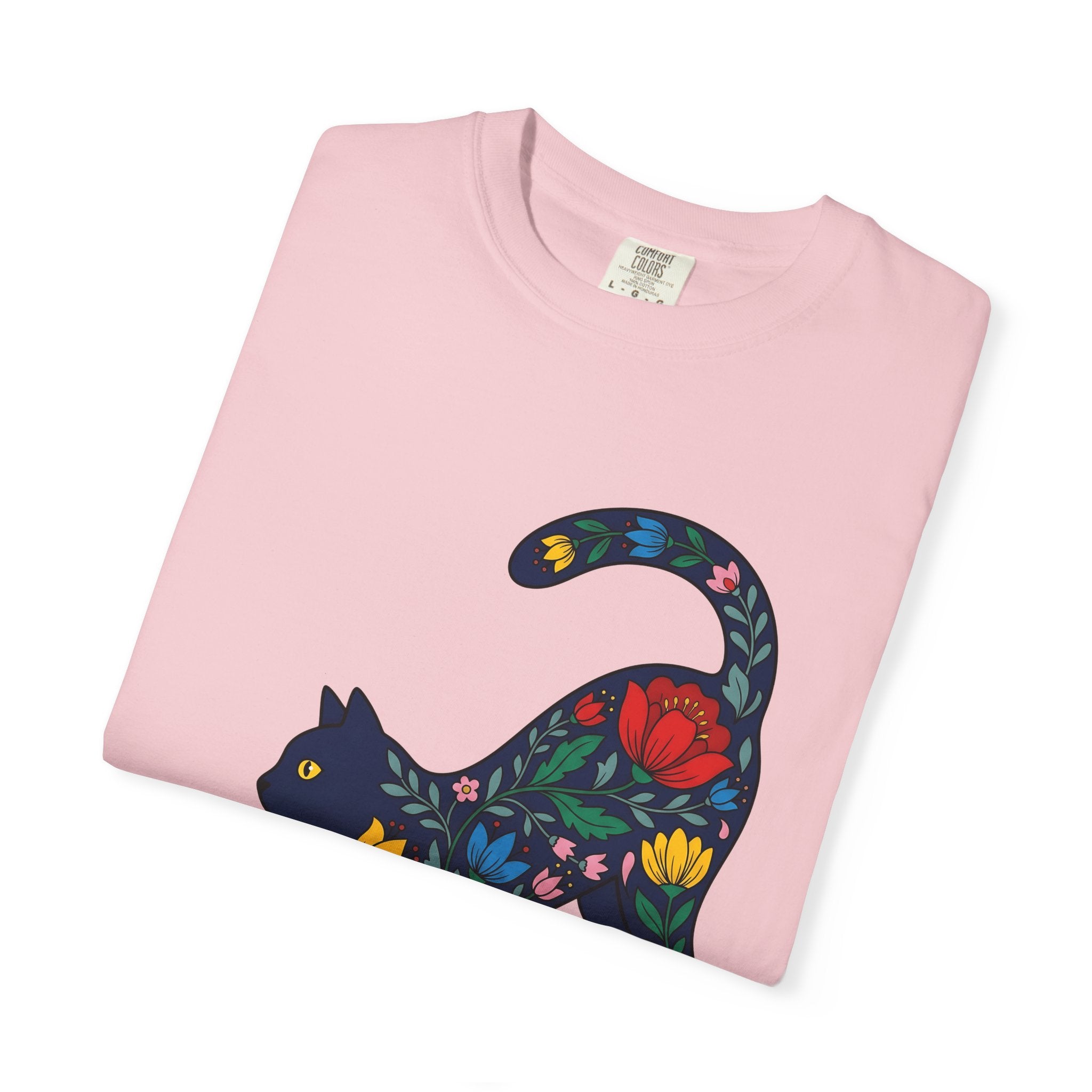 Floral Cat Shirt Cat Botanical Gift Women Boho Tee Kitty T-Shirt Cat Fan Fauvist Tshirt Floral Graphic Folk Art Wildflowers Tshirt