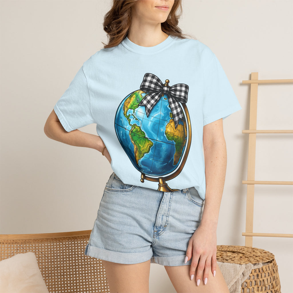 Map Bow Shirt Teachers Expedition Gift Women Bold Tee Bow T-Shirt Educator Enthusiast Typography Tshirt Adventure Graphic Old School Checked