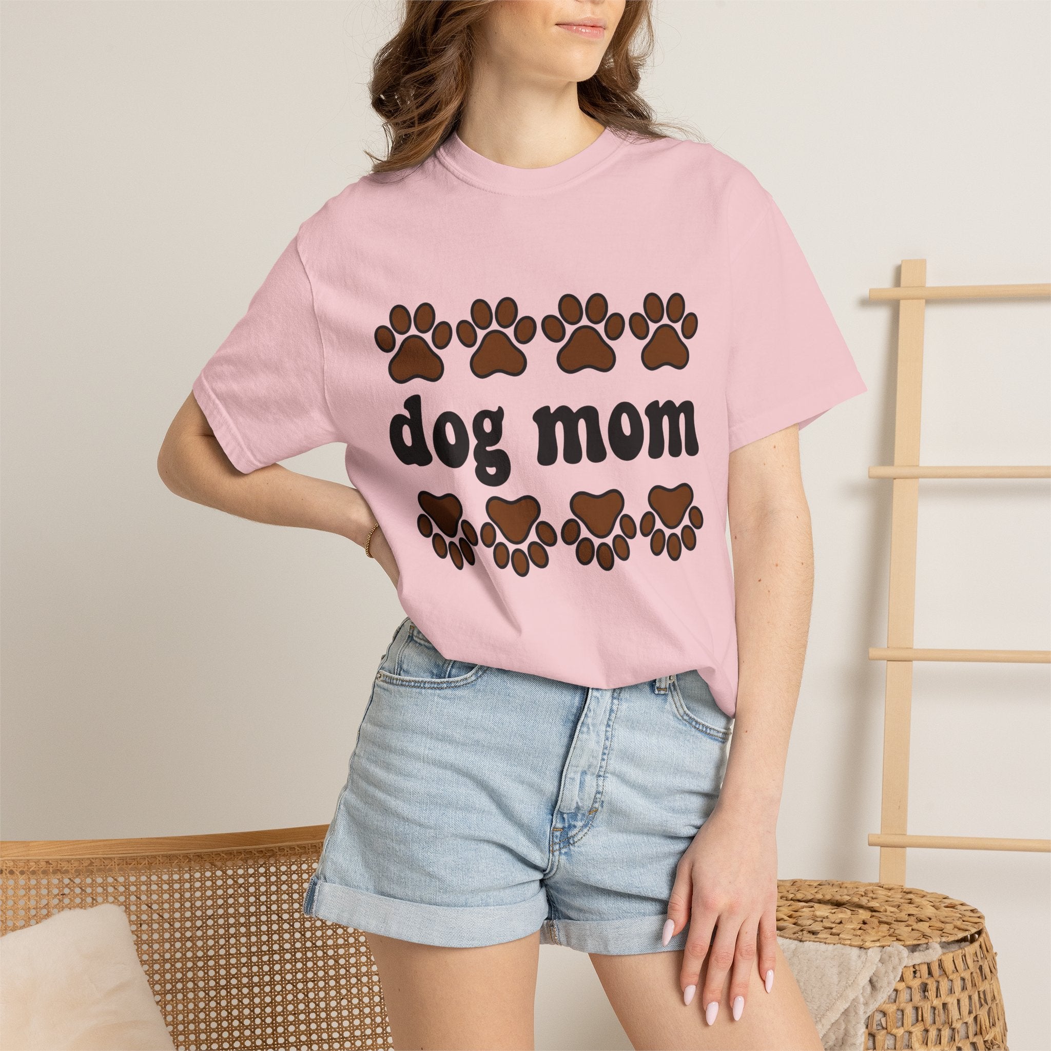Paw Mark Shirt Dog Mom Dog Mom Wildlife Gift Women Graphic Tee Footprint T-Shirt Dog Lady Fan Illustrated Tshirt Nature Graphic Simple Pet