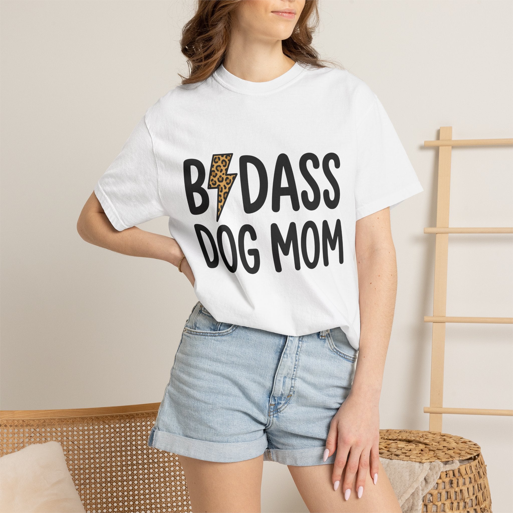 Electric Bolt Shirt Dog Mother Gift Women Sharp Tee Lightning T-Shirt Dog Enthusiast Edgy Tshirt Mom Graphic Clean Cat Print Tshirt