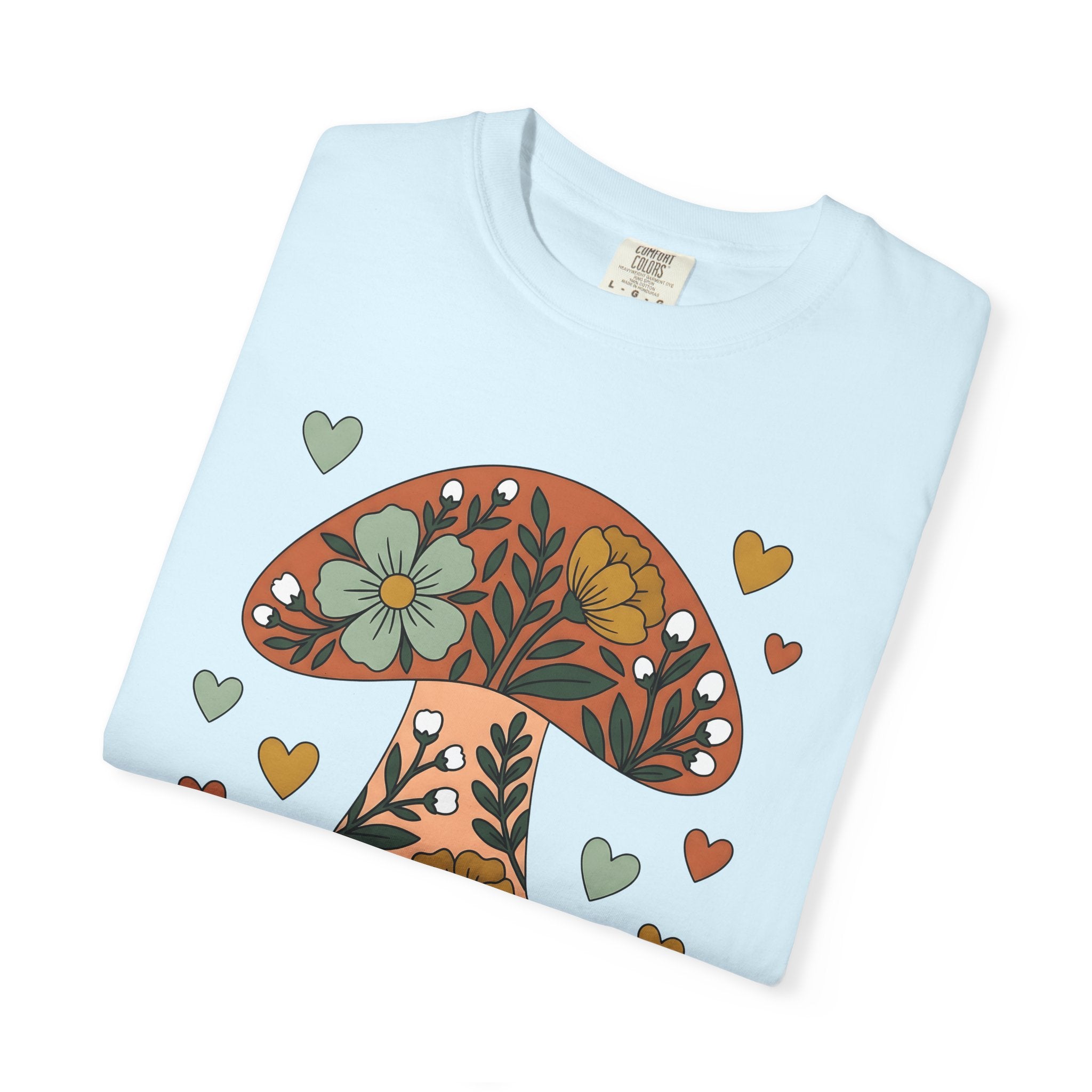 Floral Mushroom Shirt Easter Nature Gift Women Boho Tee Fungus T-Shirt Spring Fan Botanical Graphic Tshirt Minimalist Hearts Tshirt