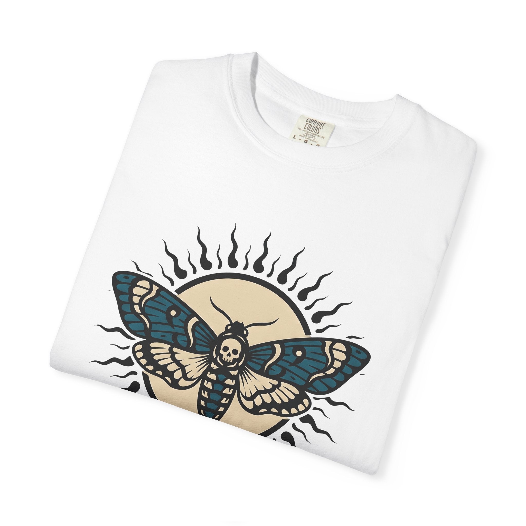 Skull Moth Shirt Boho Chic Dark Gift Women Traditional Tattoo Tee Deathshead Moth T-Shirt Bohemian Fan Tattooed Tshirt Gothic Graphic Retro