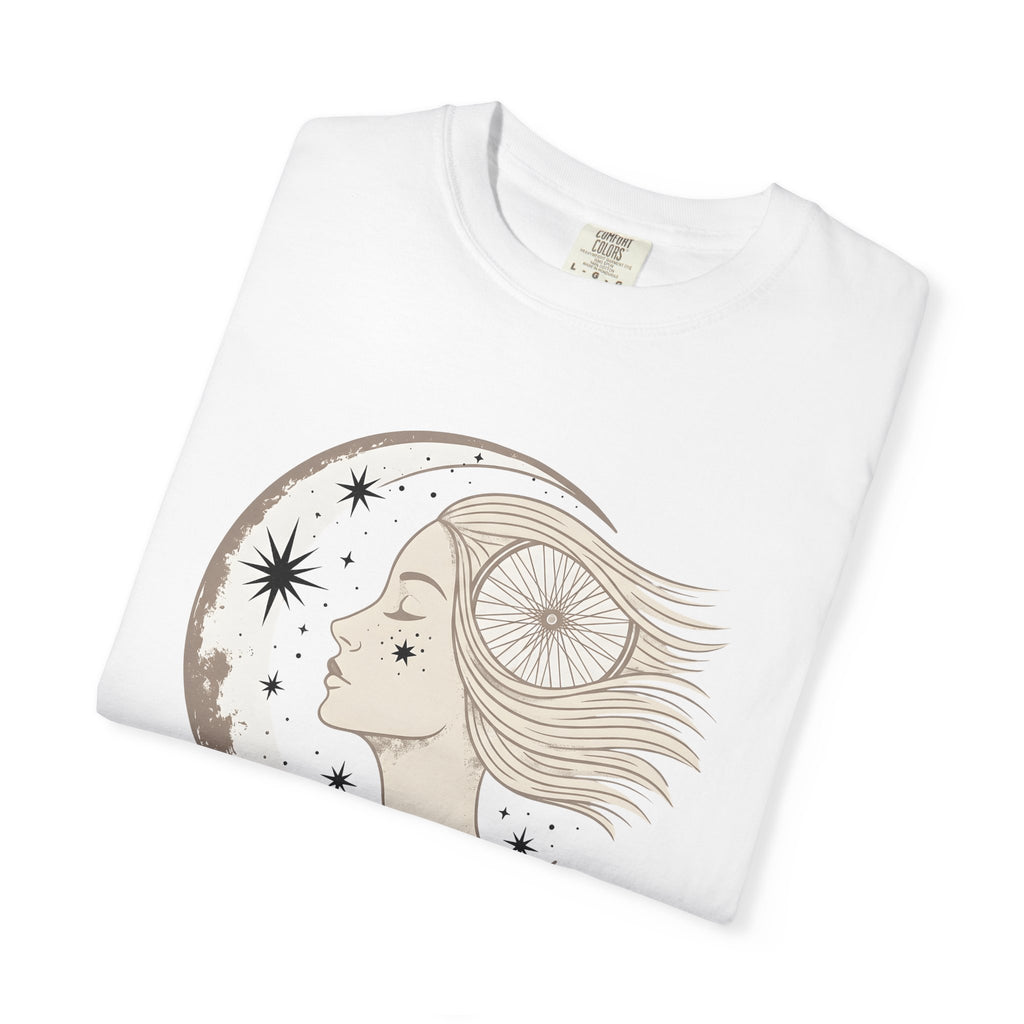 Moon Goddess Shirt Sports Celestial Gift Women Boho Tee Lunar T-Shirt Athlete Enthusiast Bohemian Tshirt Galaxy Graphic Vintage Bicycle