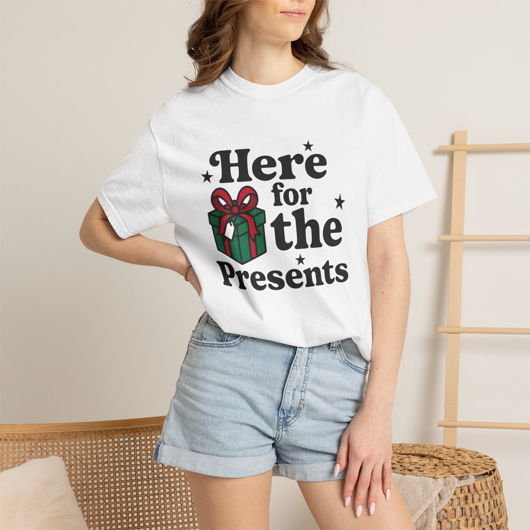 Present Box Shirt Holiday Xmas Gift Women Fun Tee Gift Box T-Shirt Christmas Fan Present Graphic Vintage Sparkles Tshirt