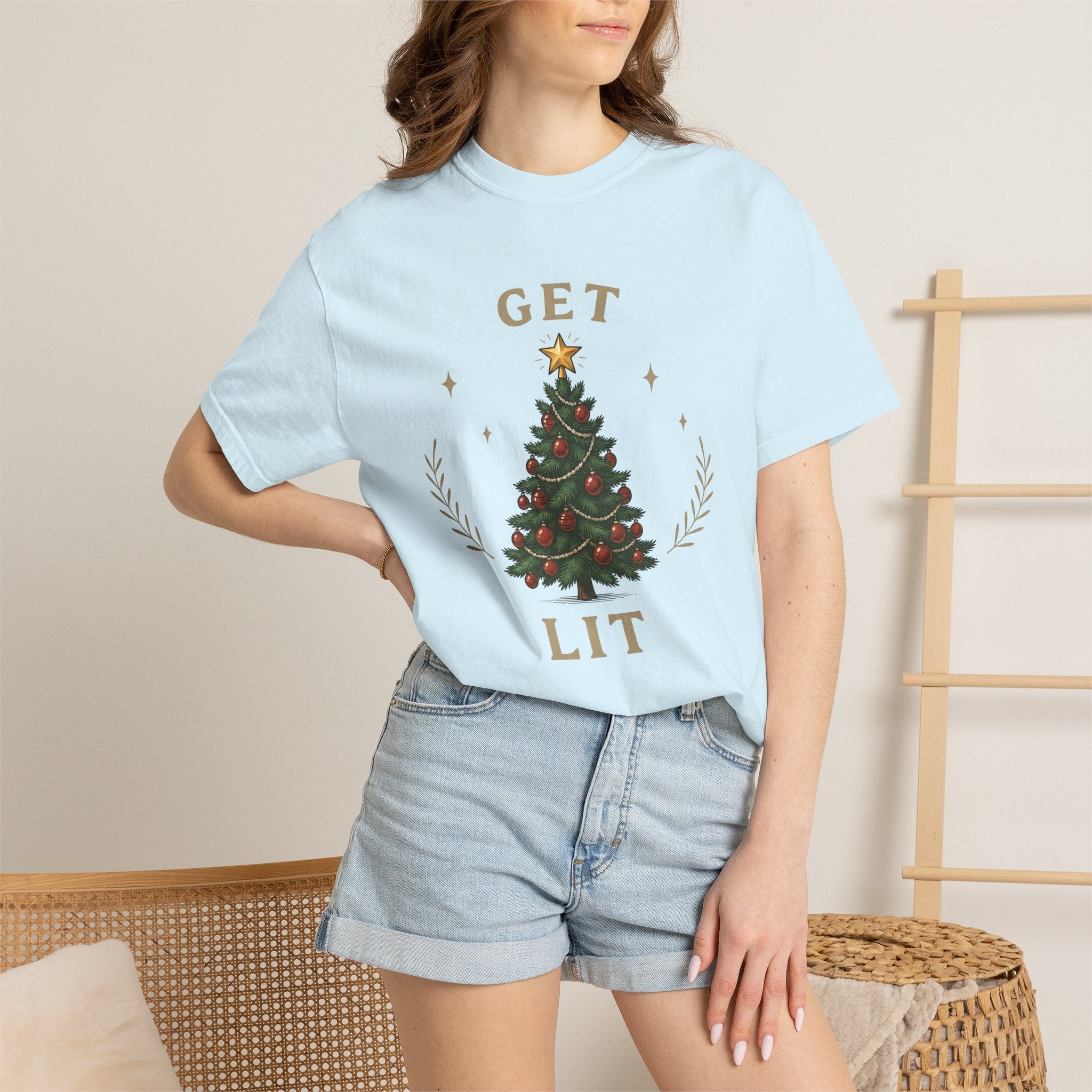 Christmas Tree Shirt Christmas Holiday Gift Women Vintage Tee Fir Tree T-Shirt Christmas Fan Xmas Tshirt Seasonal Graphic Hand Drawn Gold