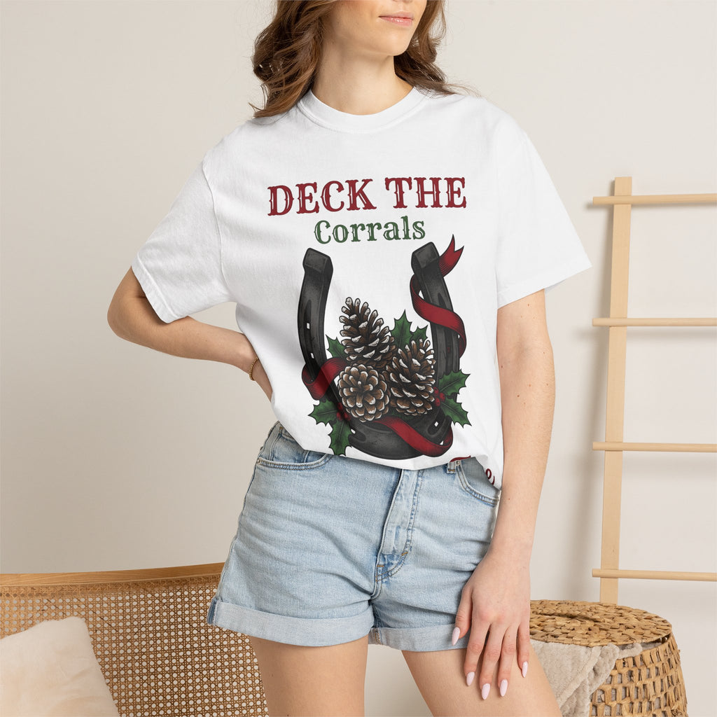 Horseshoe Pinecone Shirt Christmas Western Gift Women Rustic Tee Pinecone T-Shirt Xmas Fan Country Graphic Tshirt Vintage Holly Tshirt