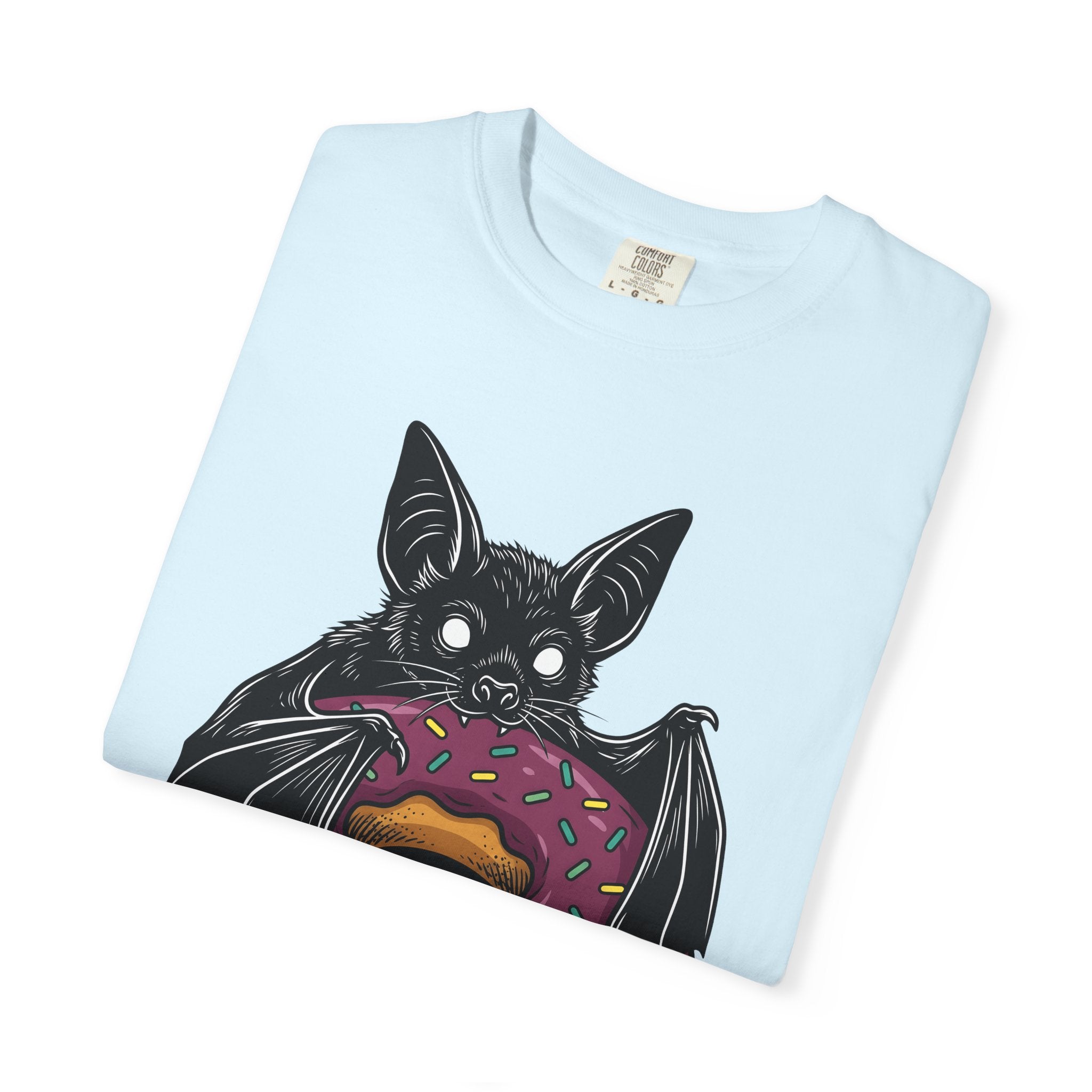 Bat Pastry Shirt Desserts Wildlife Gift Women Modern Tee Croissant T-Shirt Dessert Fan Retro Tshirt Animal Graphic Vintage Confetti Tshirt