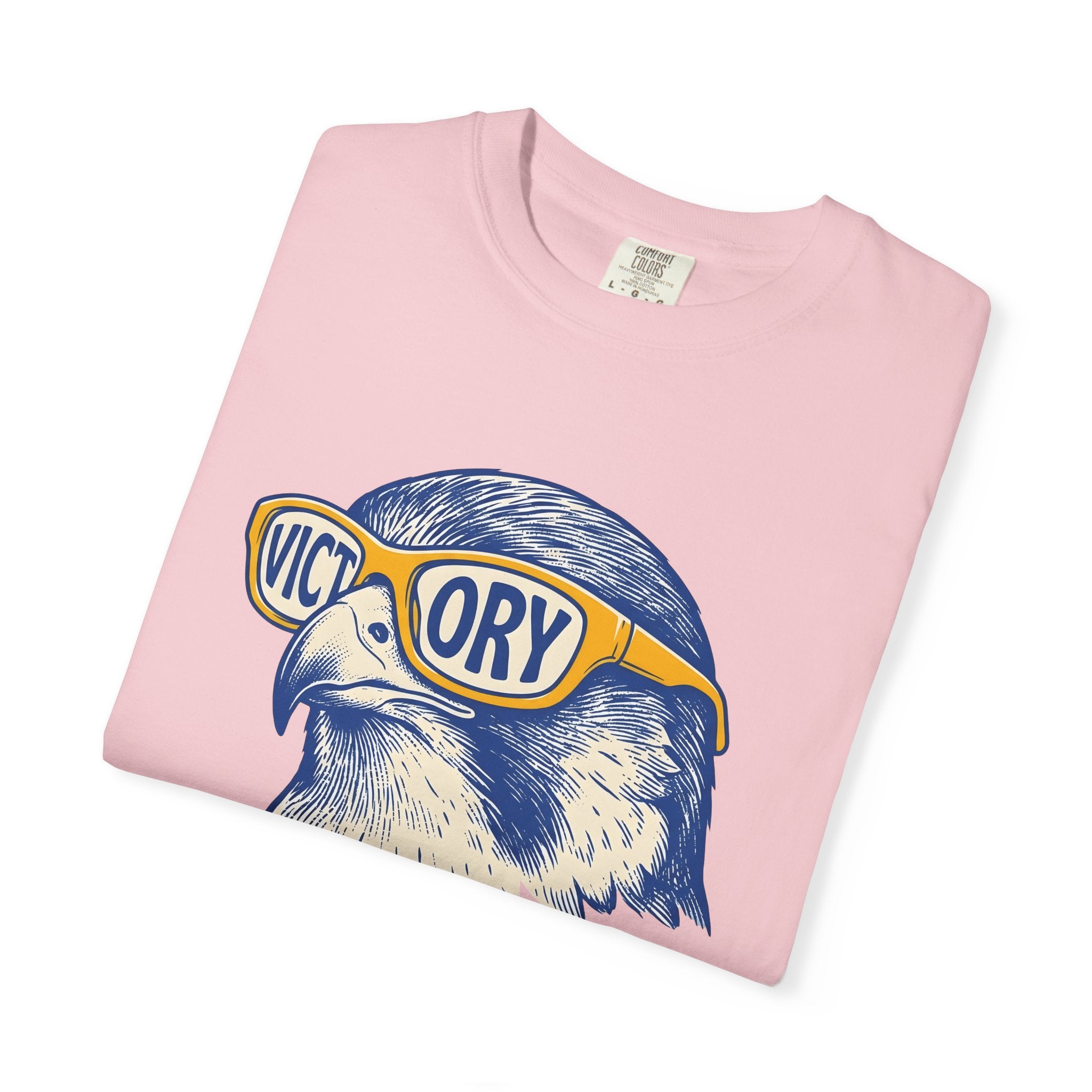 Eagle Shades Shirt Funny Wildlife Gift Women Retro Tee Sunglasses T-Shirt Humor Fan Vintage Tshirt Animal Graphic Sketch Eyewear Tshirt